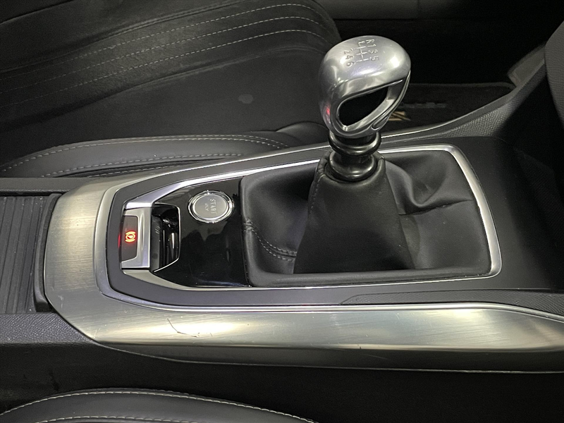 Peugeot 308 Sw GT 130pk Panodak | Trekhaak| nieuwe distributie — photo 27