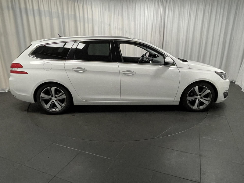 Peugeot 308 Sw GT 130pk Panodak | Trekhaak| nieuwe distributie — photo 5