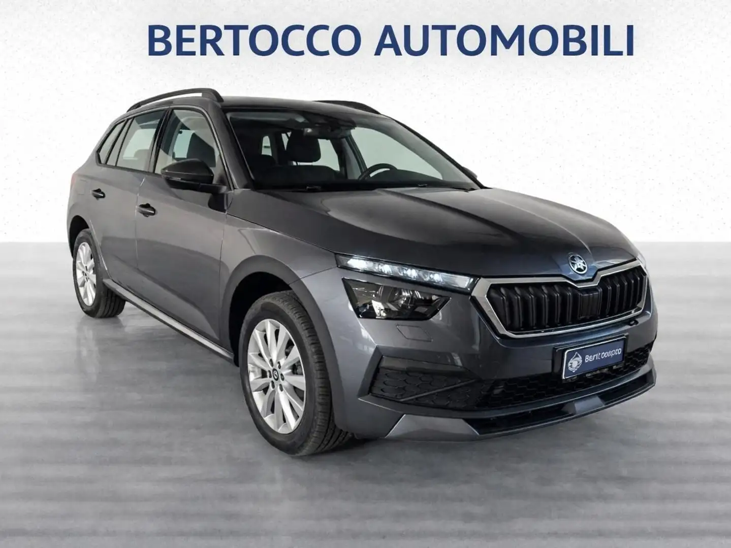 Skoda Kamiq 2025 1.0 tsi Selection 95cv Grigio - 1