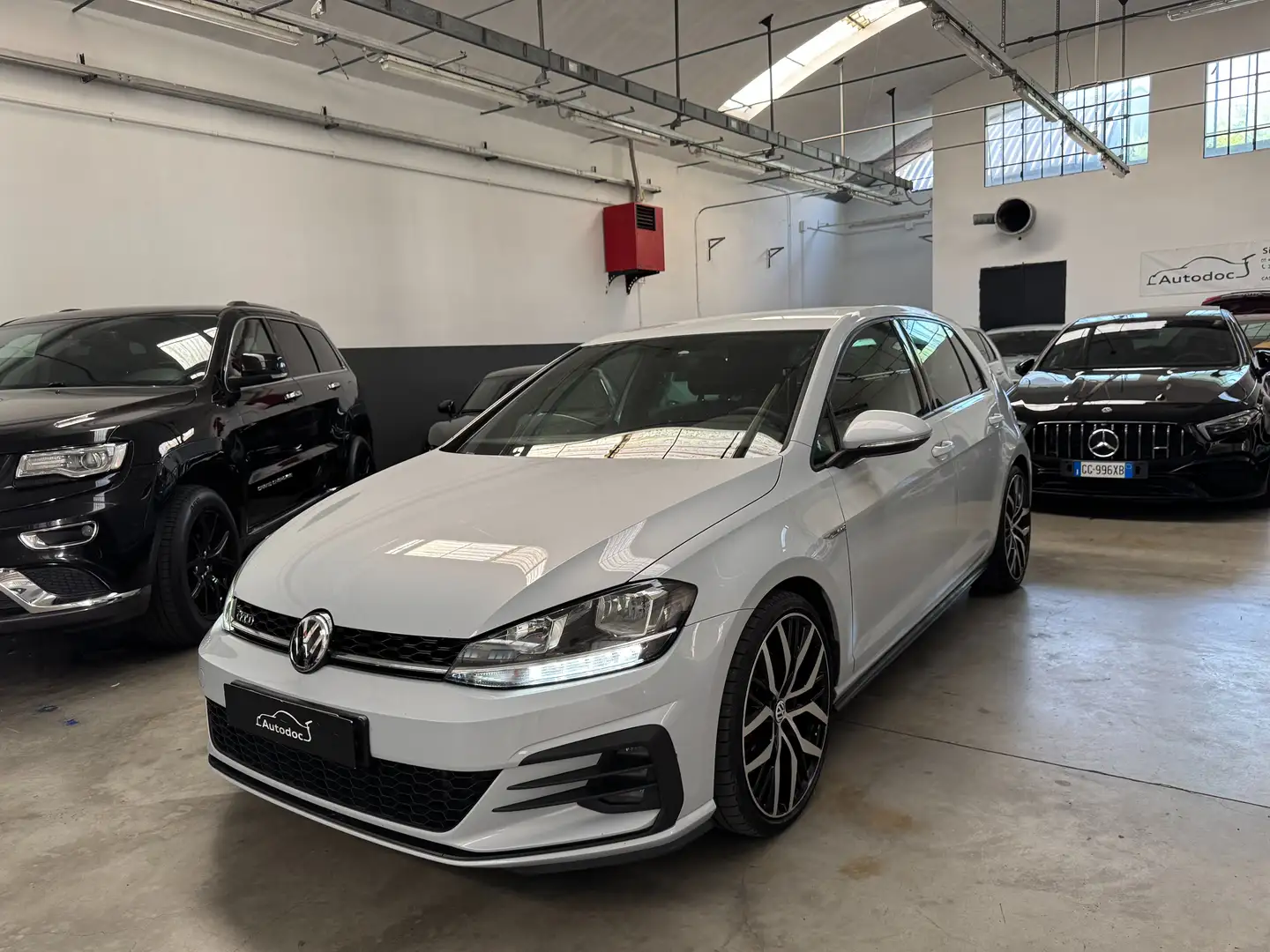 Volkswagen Golf VII 2.0 tdi Gtd 184cv dsg Bianco - 1