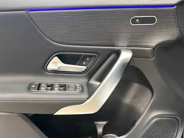 Mercedes-Benz A-Class view 13