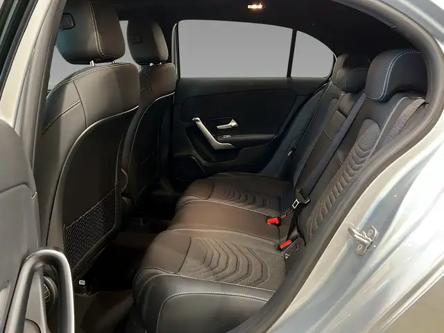 Mercedes-Benz A-Class view 9