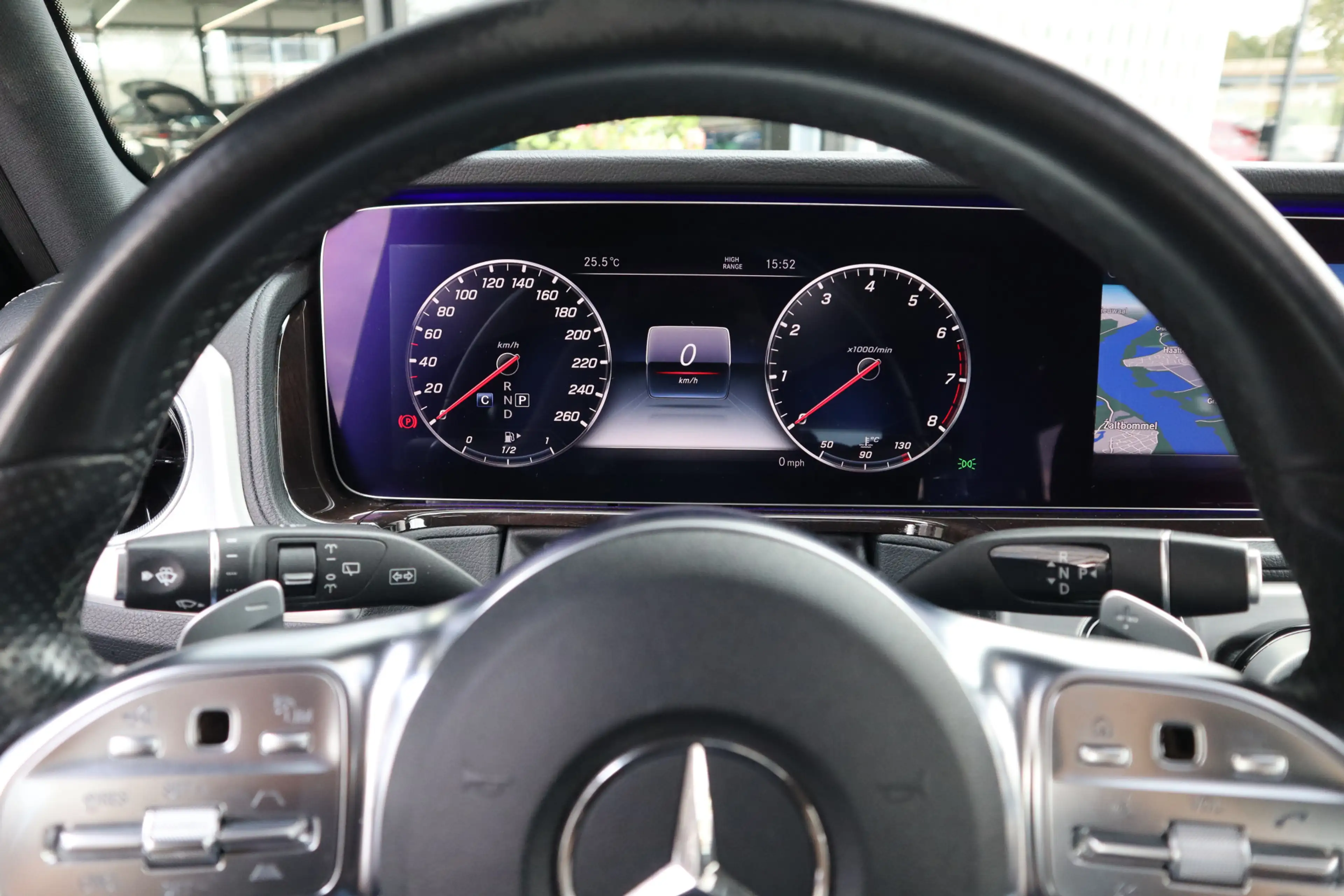 Mercedes-Benz G 500 | AMG-Line, Massage, Rij-assistentie pakket, Burme — photo 22