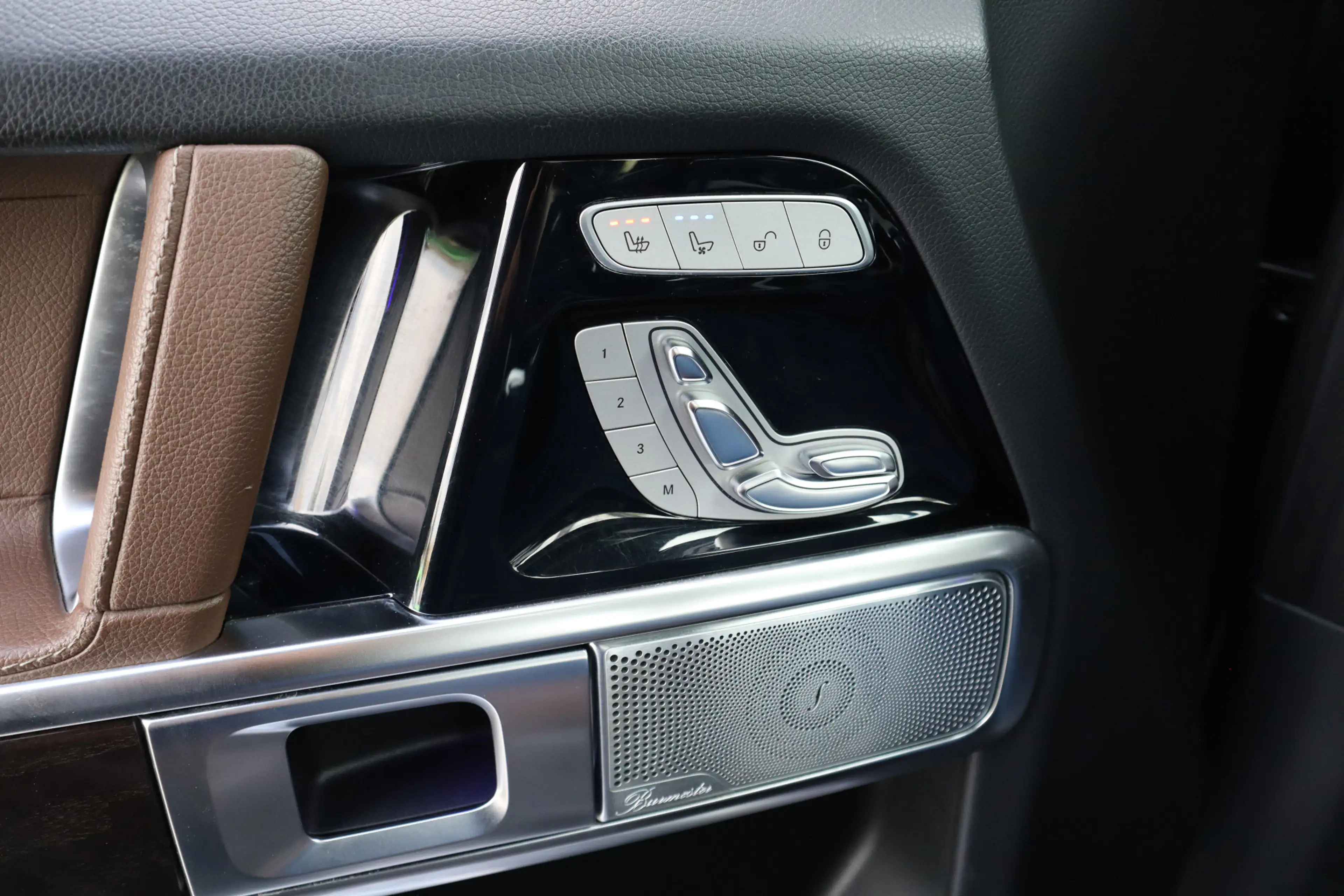 Mercedes-Benz G 500 | AMG-Line, Massage, Rij-assistentie pakket, Burme — photo 20