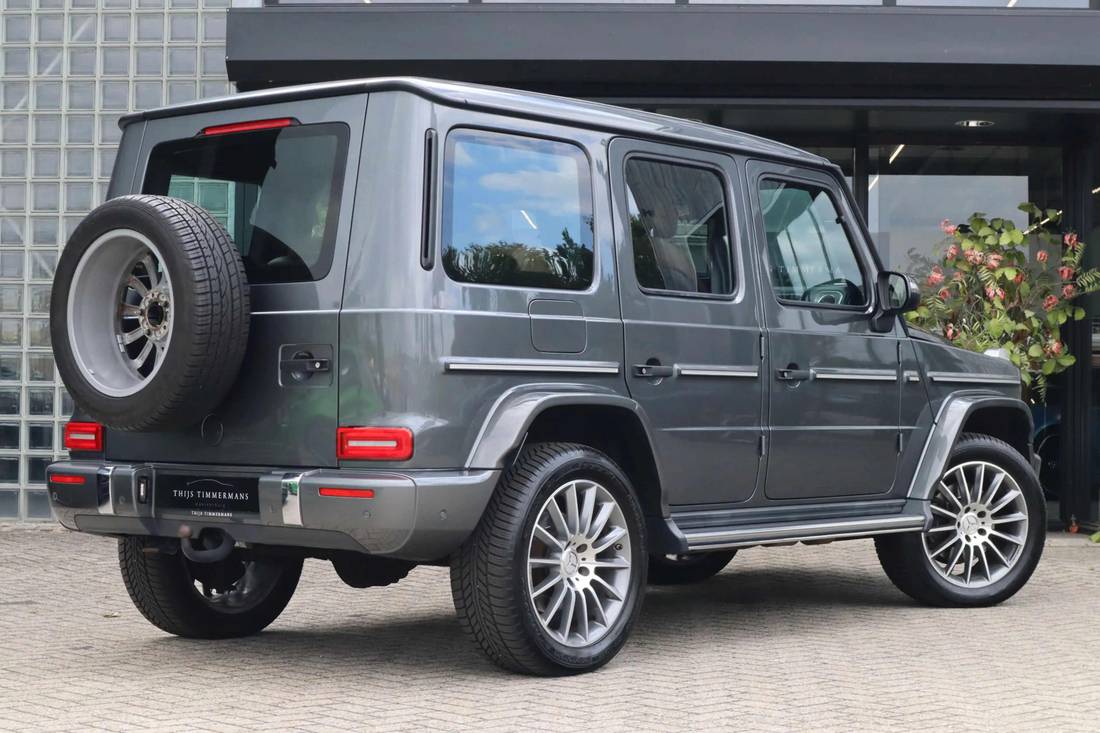 Mercedes-Benz G 500 | AMG-Line, Massage, Rij-assistentie pakket, Burme — photo 4