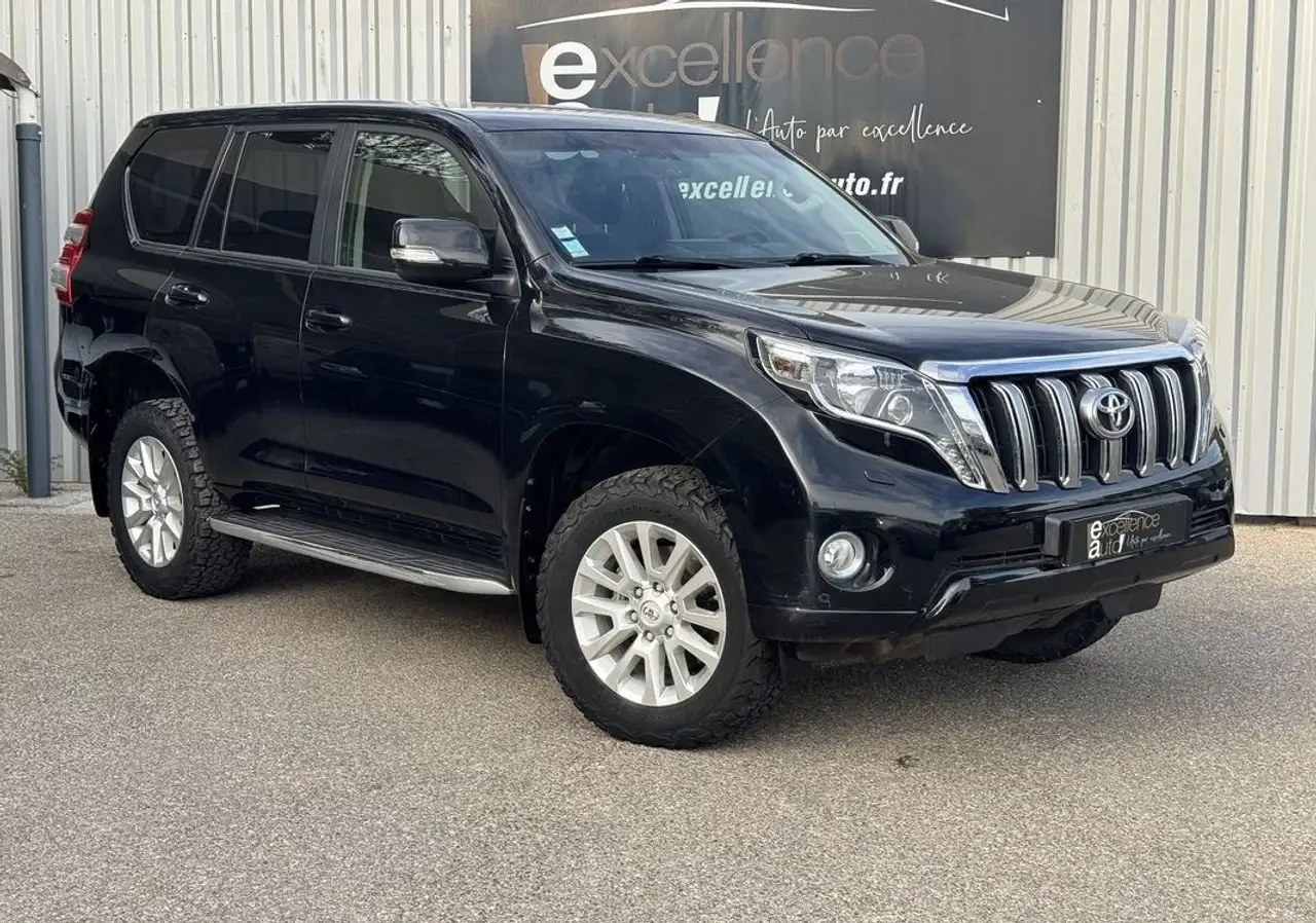 Toyota Land Cruiser 190 D-4D FAP LIFE 5P — photo 1 of 23