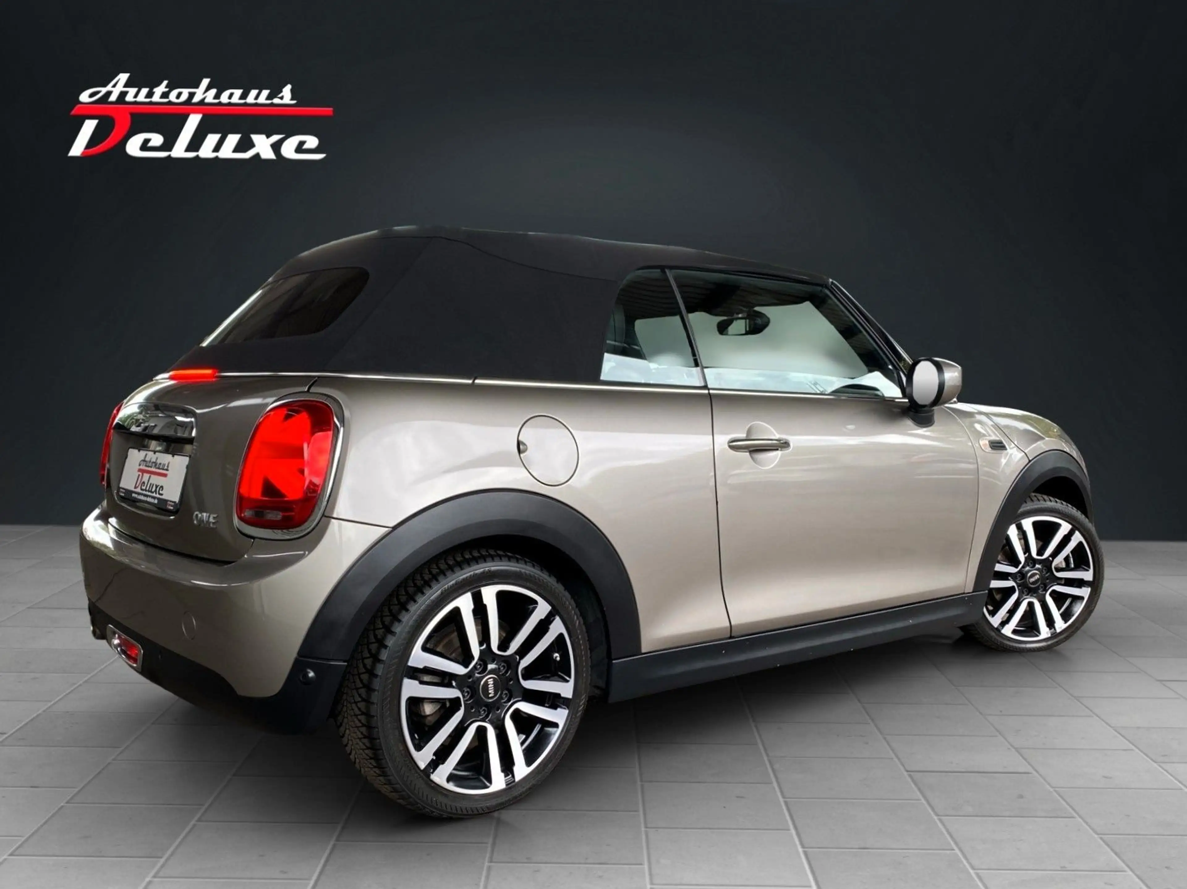MINI One Cabrio 1,5 CHILI  TEILLEDER-LED-PDC-SITZHEIZ — photo 7