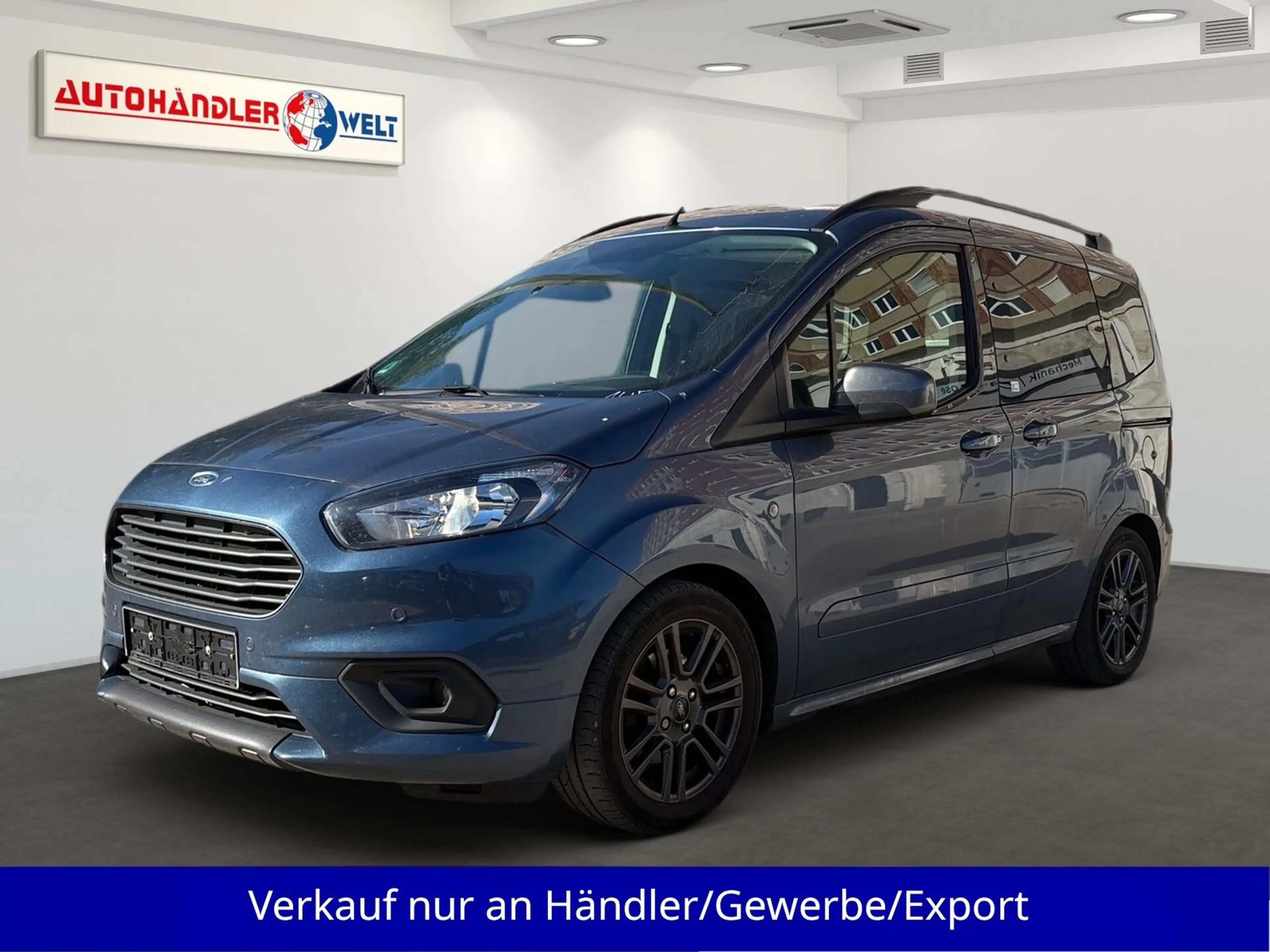 Ford Tourneo Courier 1.0 EB AAC Navi T-Leder PDC AHK