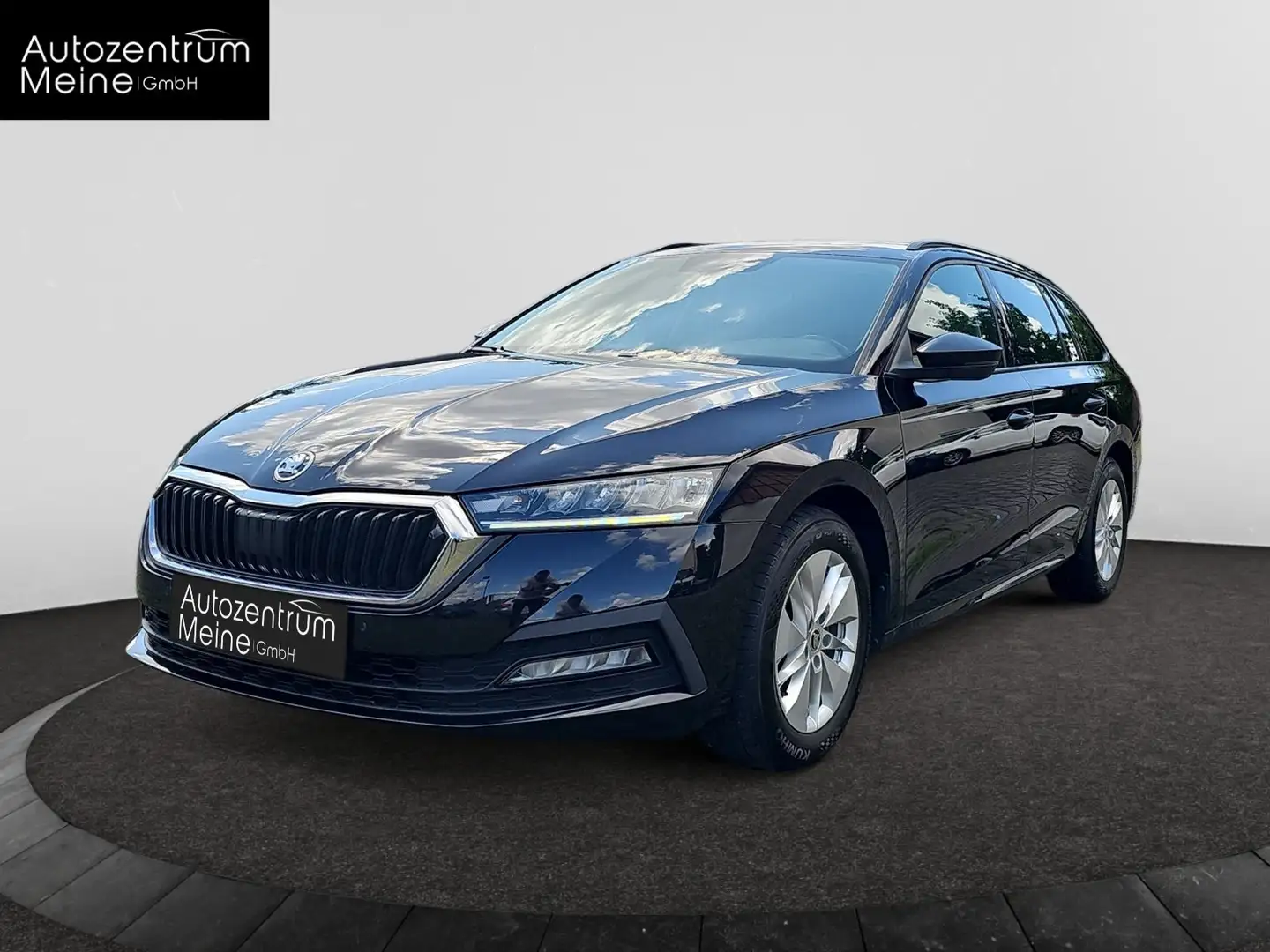 Skoda Octavia Octavia Combi Ambition*LED*ACC*SHZ*AHK*DSG Schwarz - 1