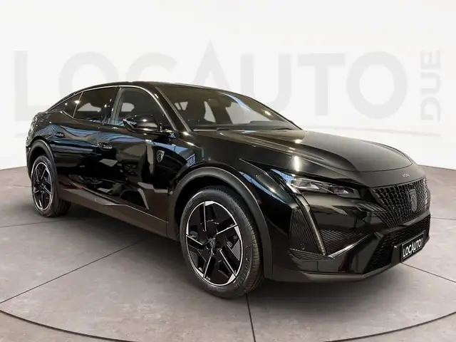 Peugeot 408 view 3