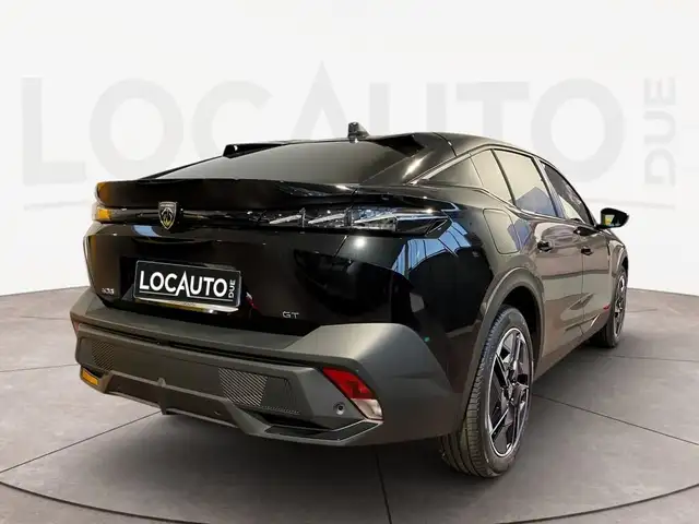Peugeot 408 view 4