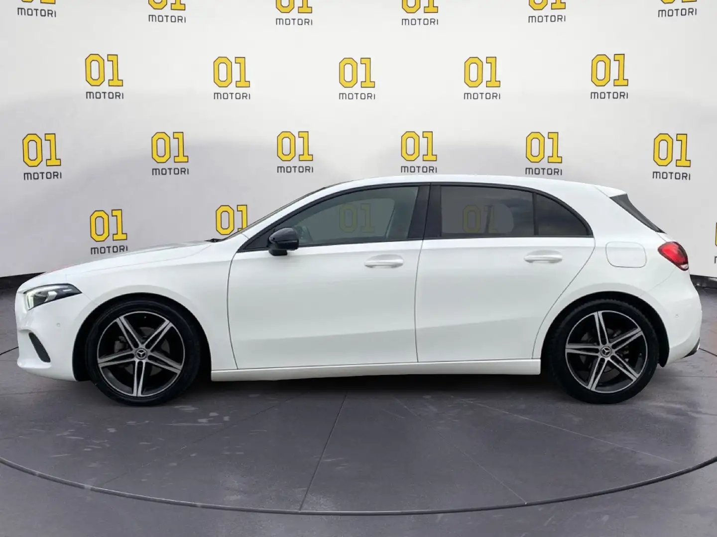 Mercedes-Benz A 180 A 180 d Automatic Sport Fehér - 2