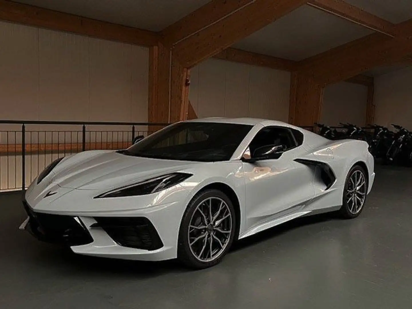 Corvette C8 Coupe 3LT Europa GEIGERCARS 3.99% Grau - 2
