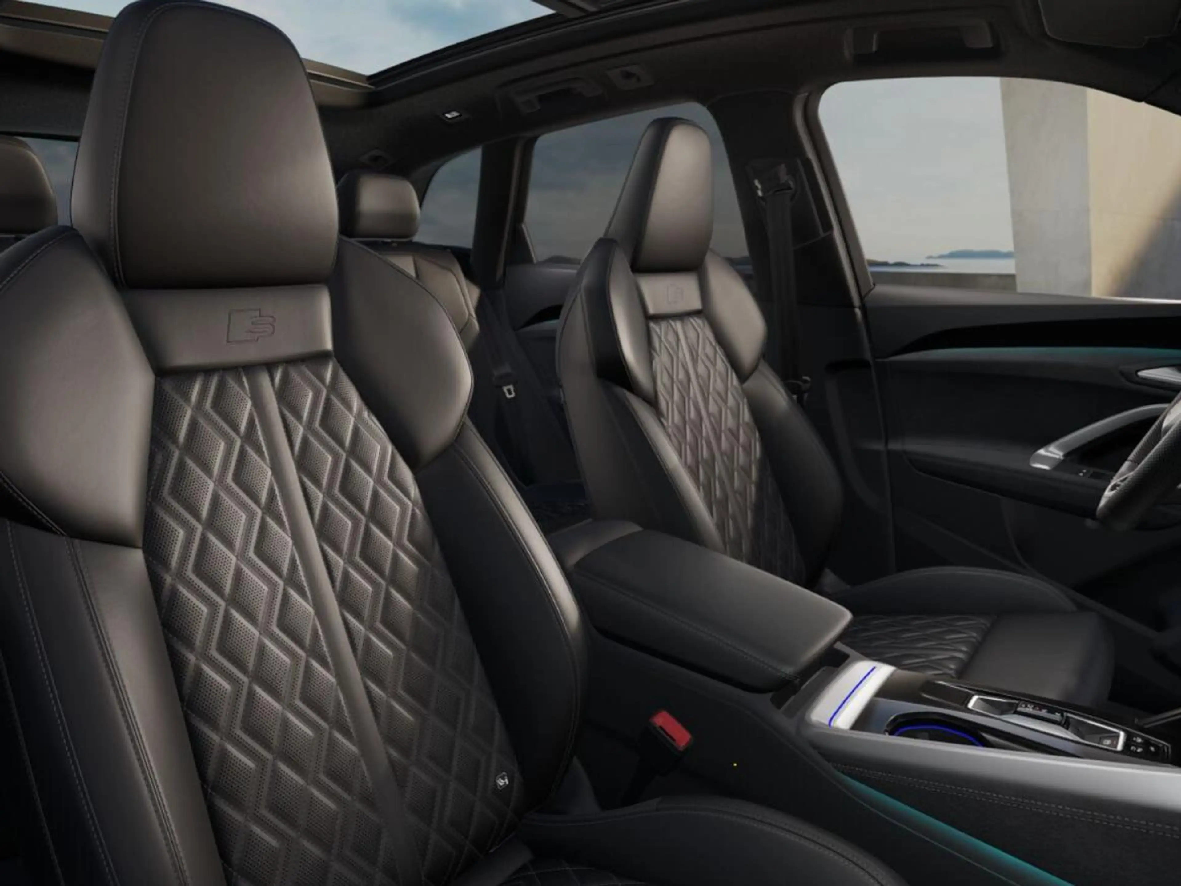 Audi Q5 S edition e-hybrid 220 kW / 299 PK SUV 7 versn. S- — photo 5