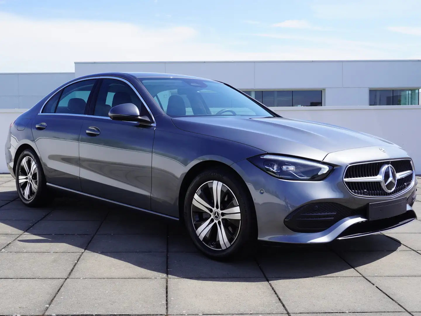 Mercedes-Benz C 180 AVANTGARDE/17"/360 CAM/9G-TRON/MBUX/LED Gris - 1