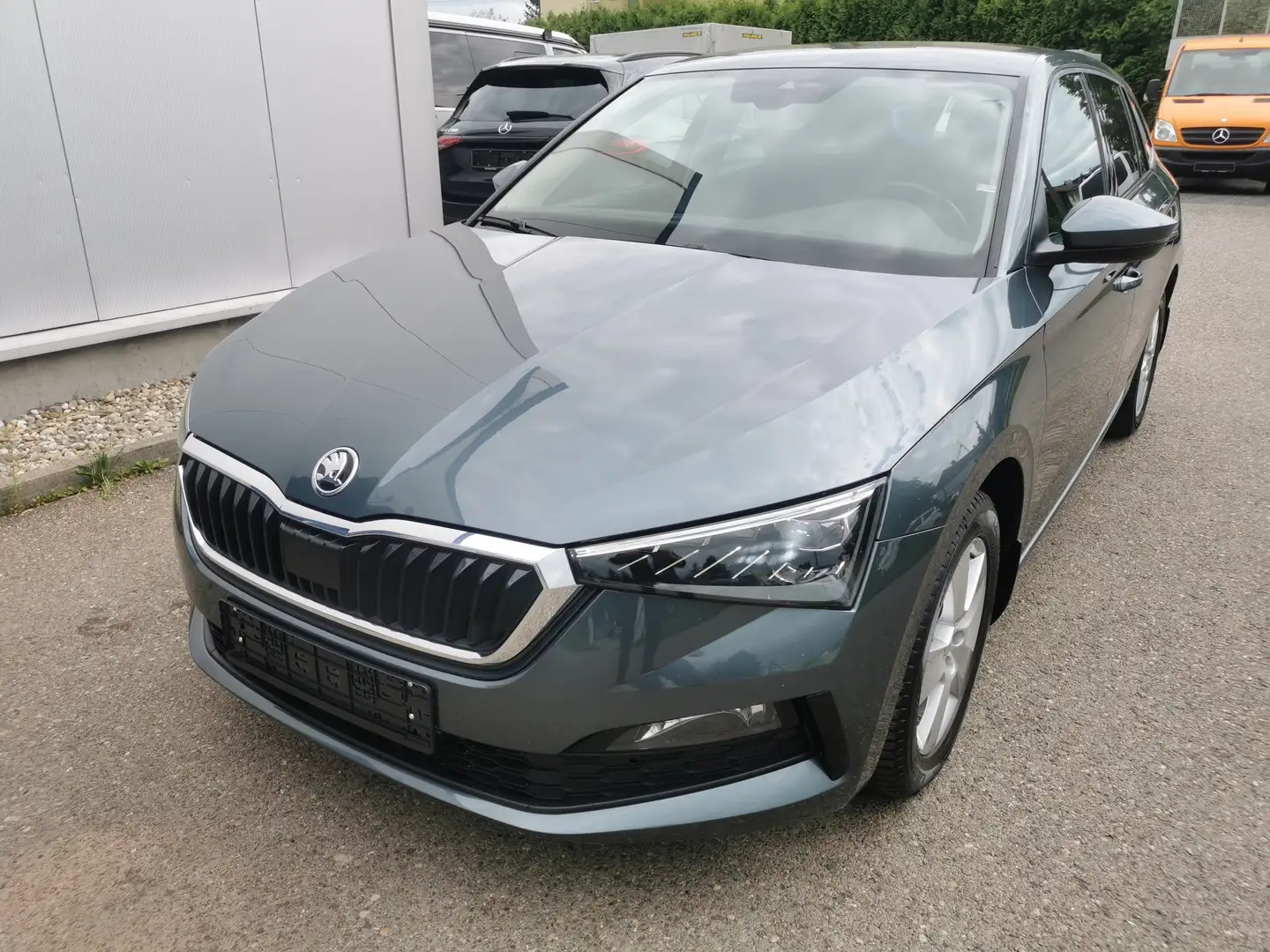 Skoda Scala Ambition Grau - 1