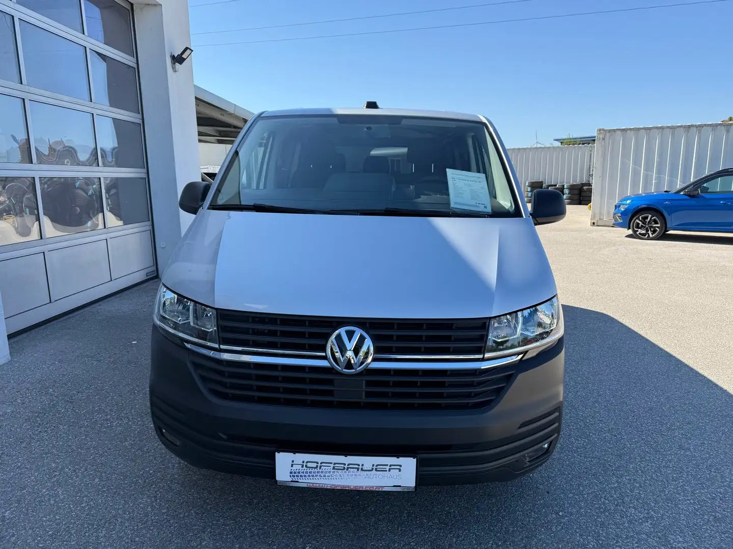 Volkswagen T6.1 Transporter Kombi LR TDI Silber - 2
