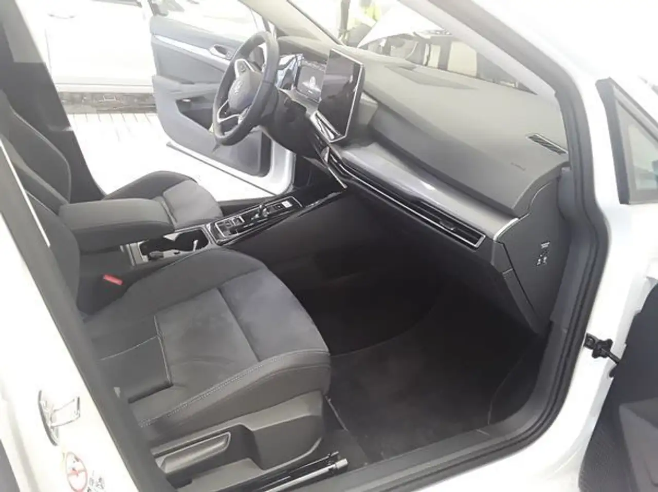 Volkswagen Golf VIII STYLE 1.5eTSI 204PS DSG HYBRID ACC.5J-G.KAMER 6