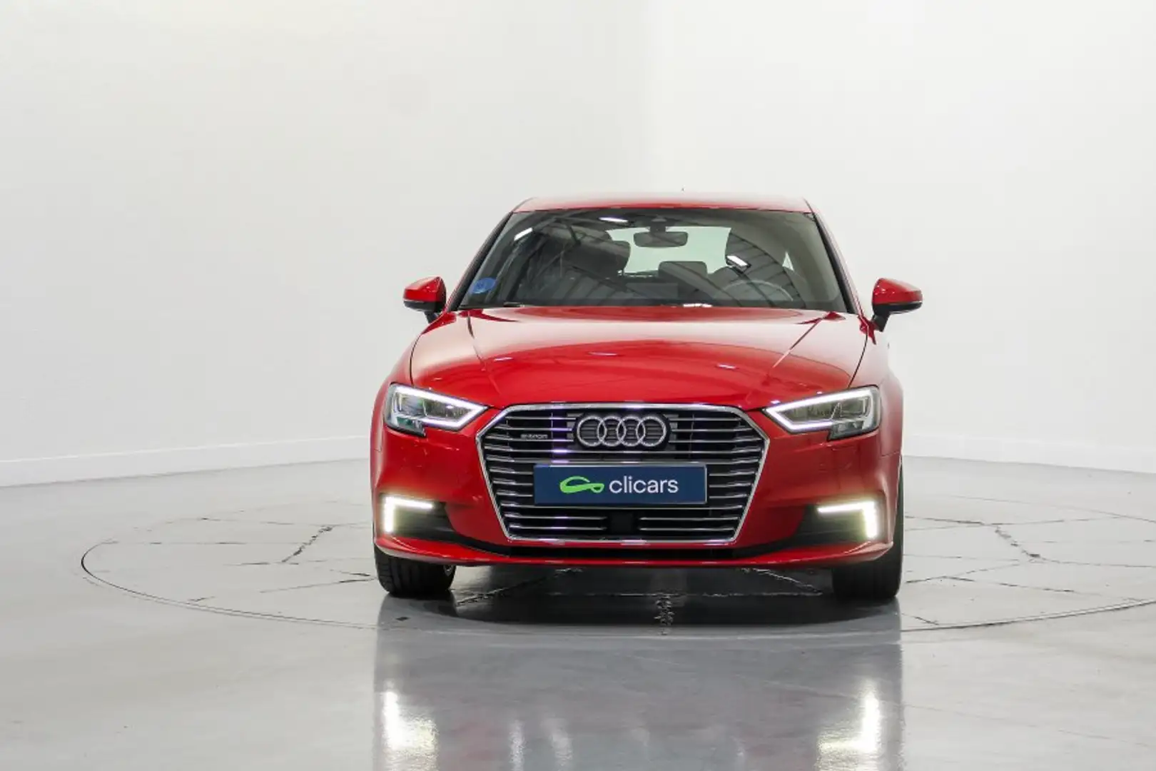 Audi A3 Sportback 40 e-tron S line S tronic Rojo - 2