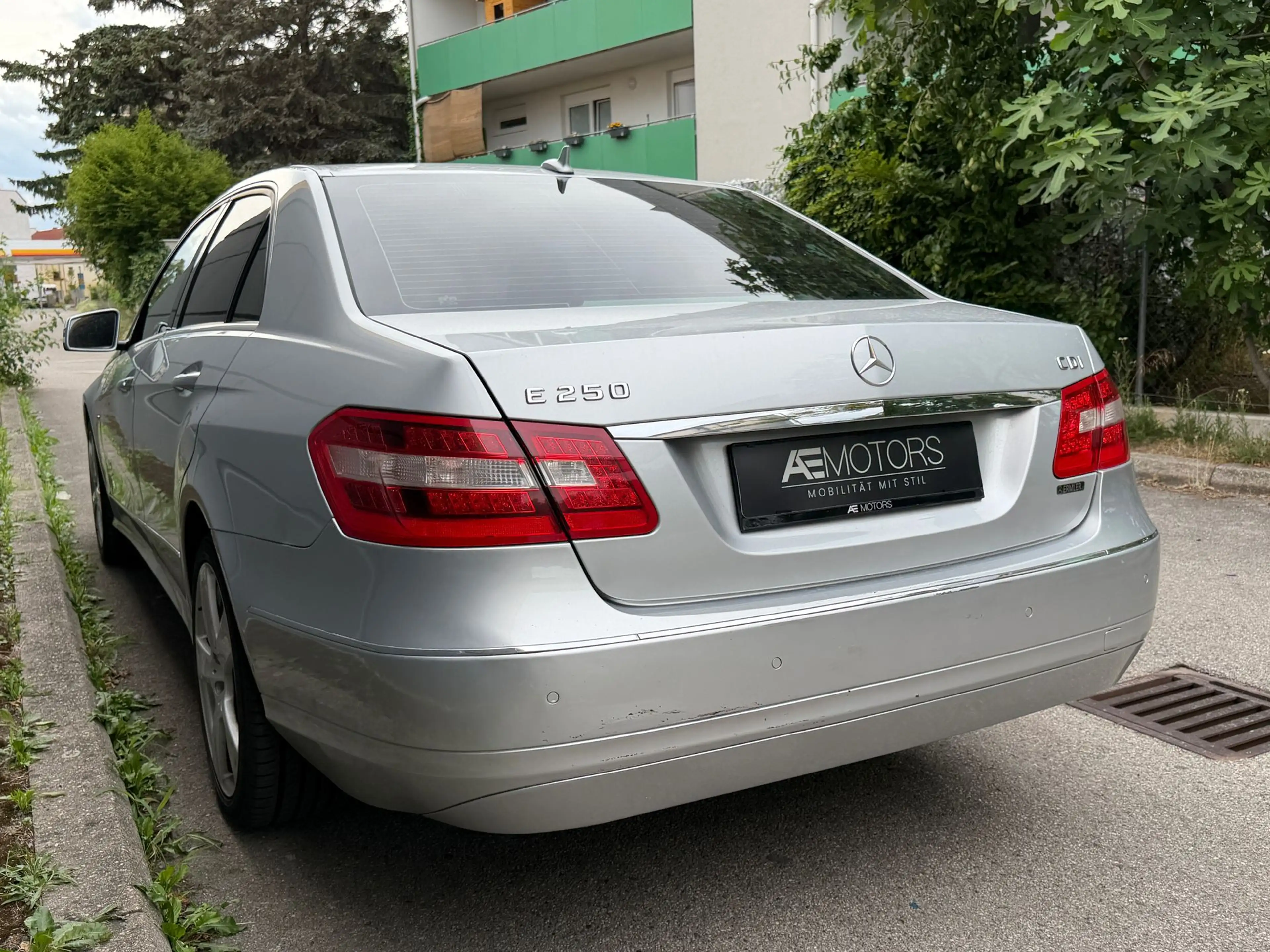 Mercedes-Benz E 250 *Elegance*XEON*TEMPOMAT*KLIMA*KREDIT* — photo 12