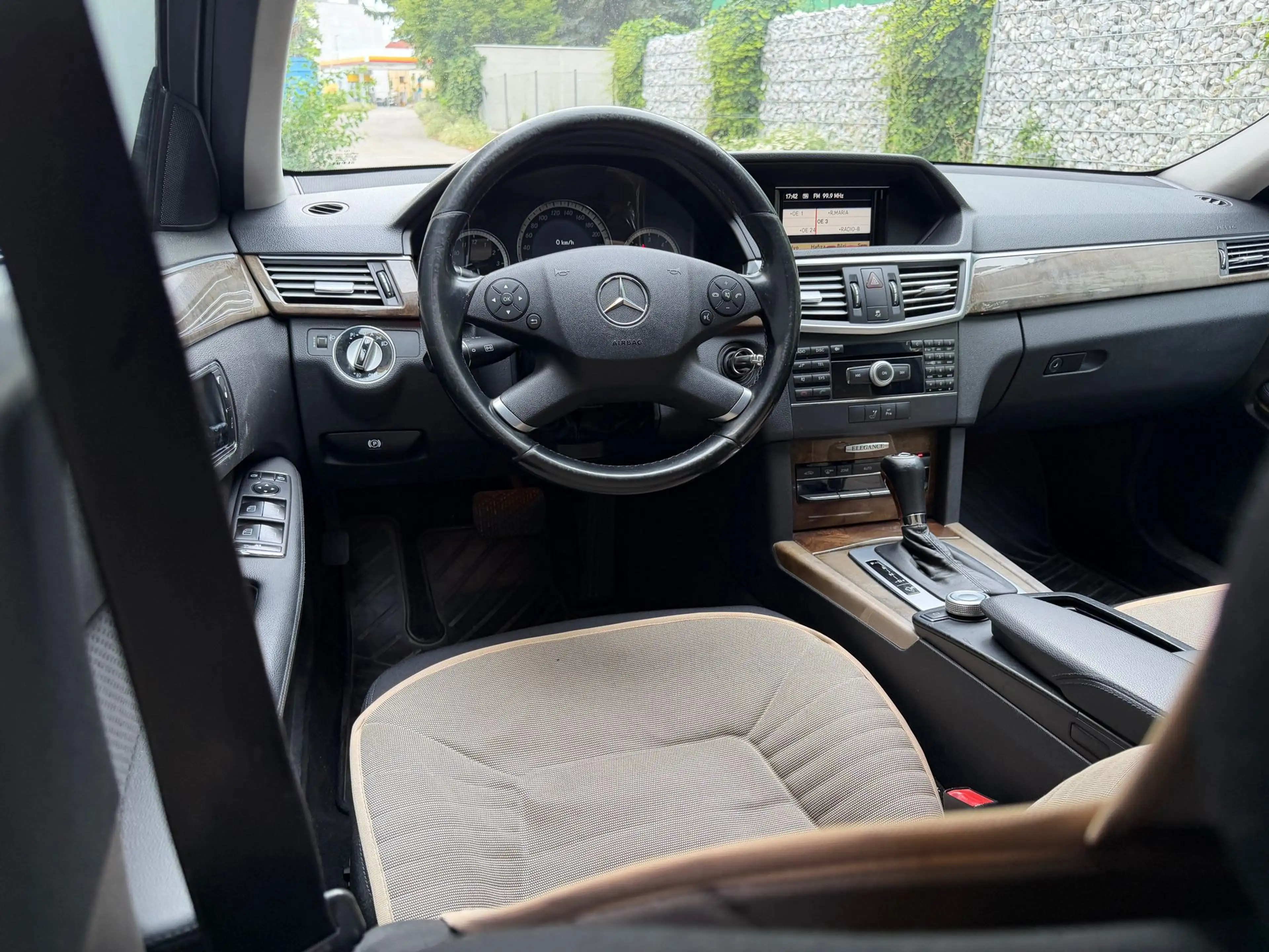 Mercedes-Benz E 250 *Elegance*XEON*TEMPOMAT*KLIMA*KREDIT* — photo 14