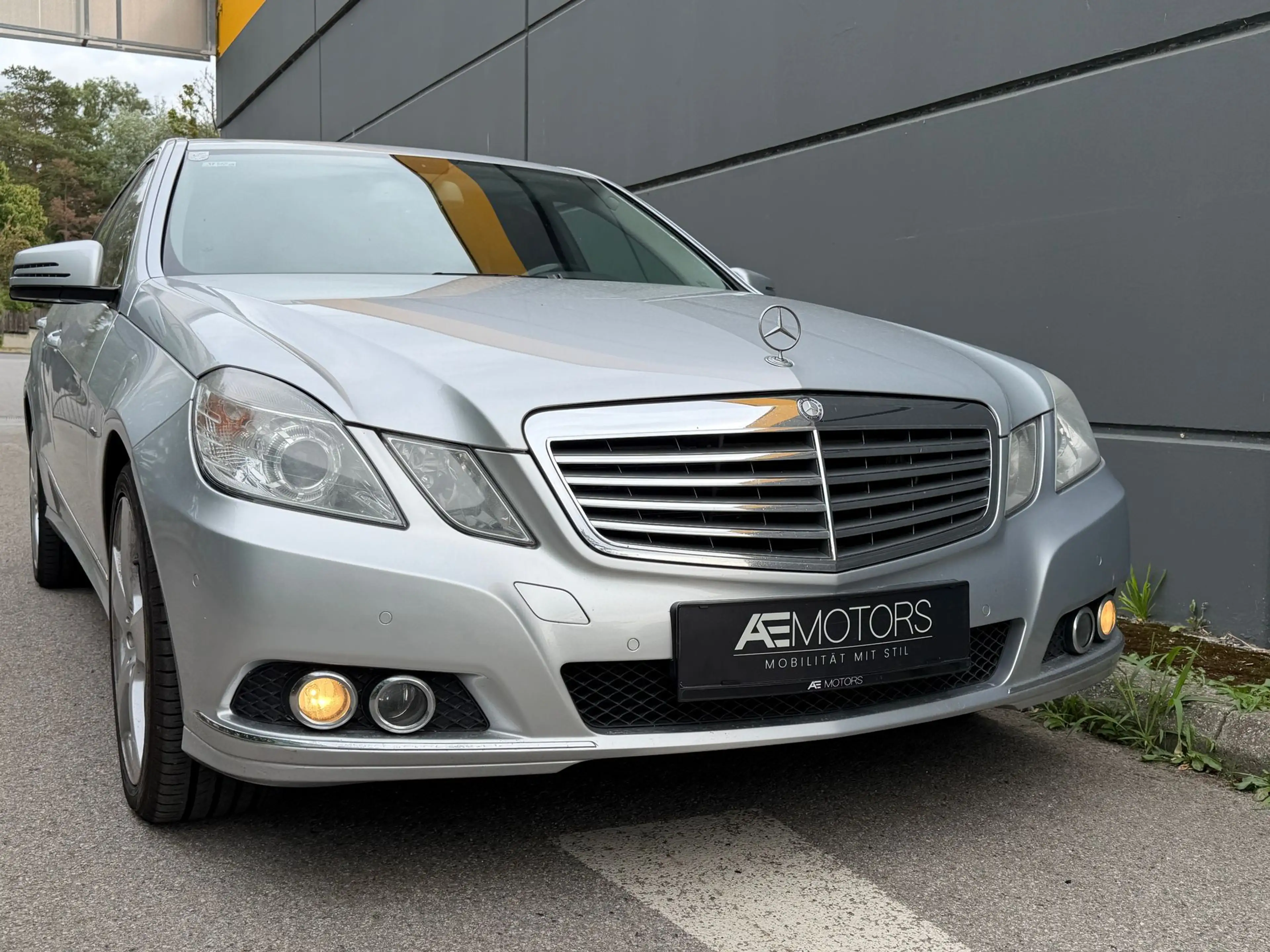Mercedes-Benz E 250 *Elegance*XEON*TEMPOMAT*KLIMA*KREDIT* — photo 3
