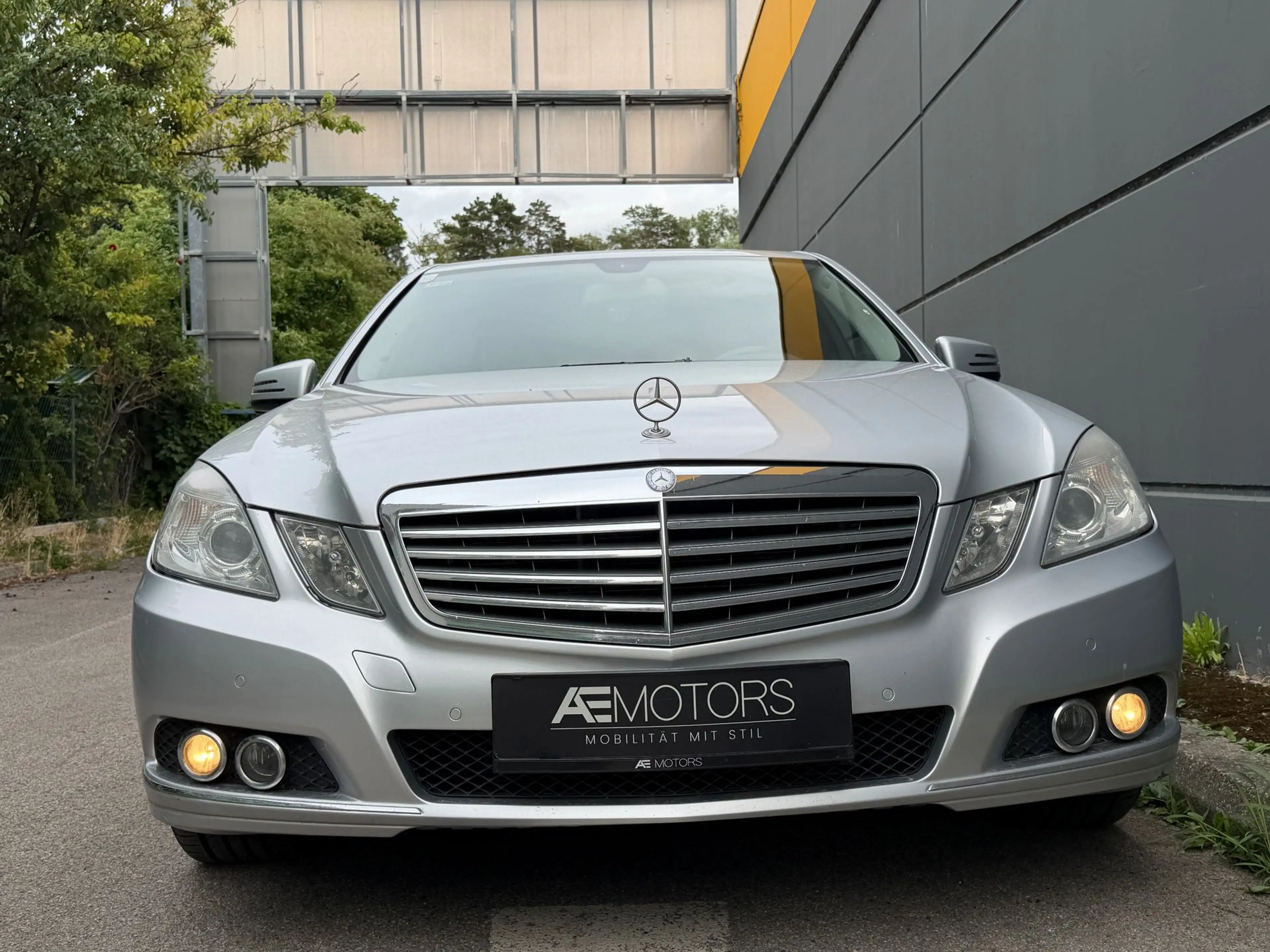 Mercedes-Benz E 250 *Elegance*XEON*TEMPOMAT*KLIMA*KREDIT* — photo 4