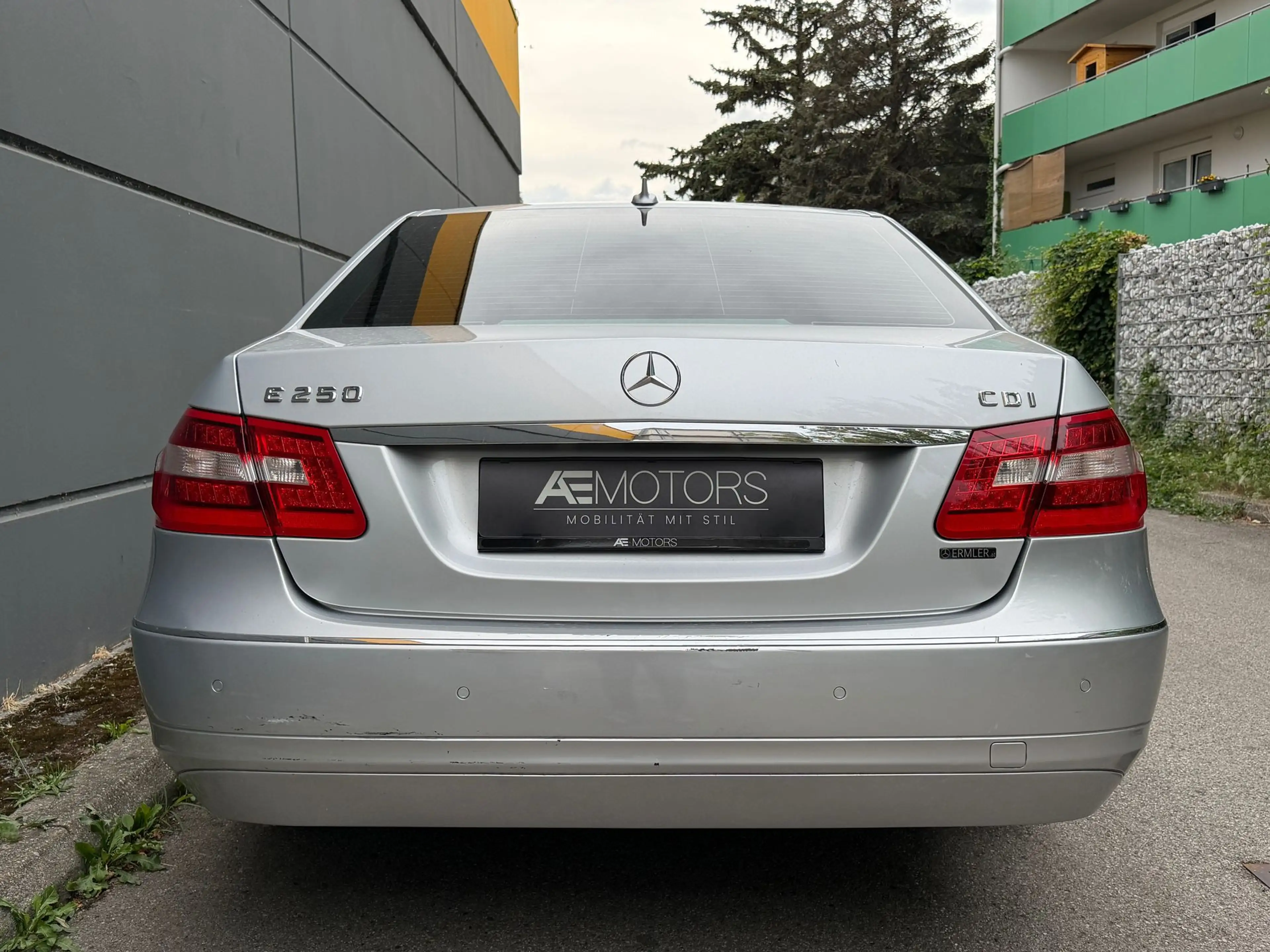 Mercedes-Benz E 250 *Elegance*XEON*TEMPOMAT*KLIMA*KREDIT* — photo 10