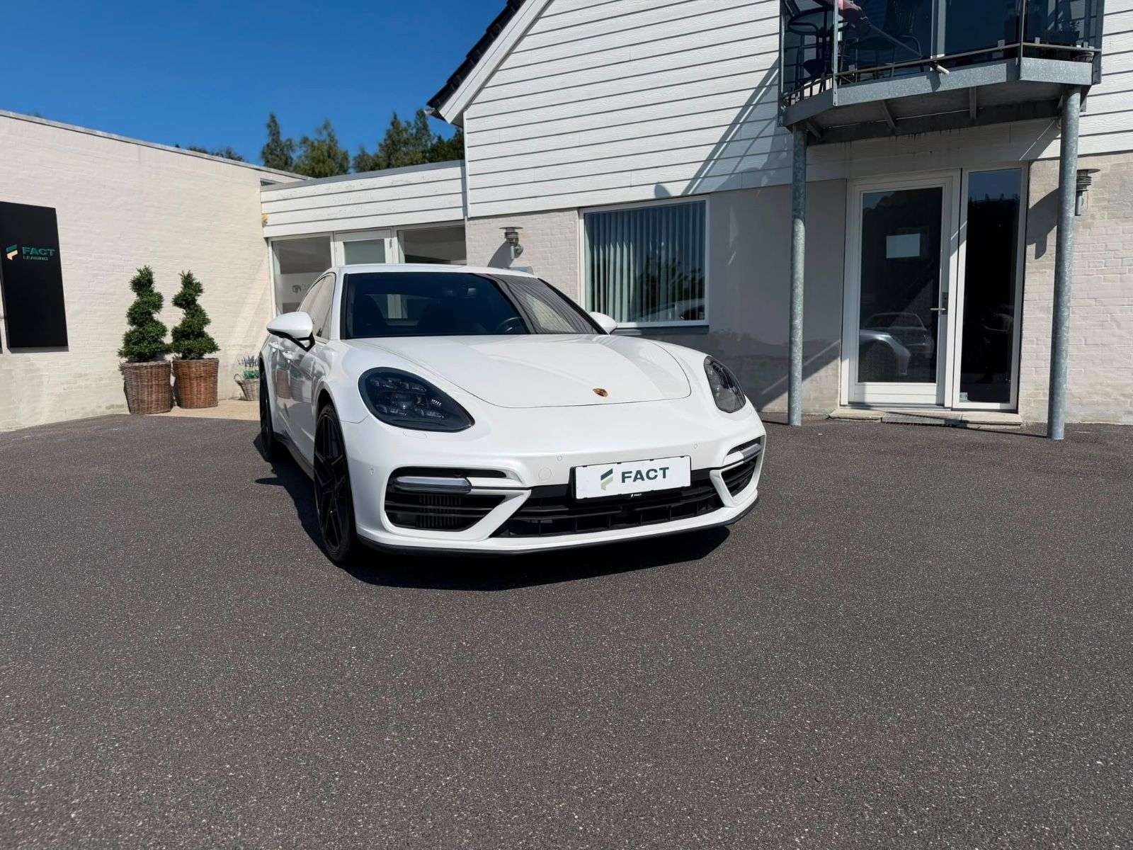 2016 Porsche Panamera