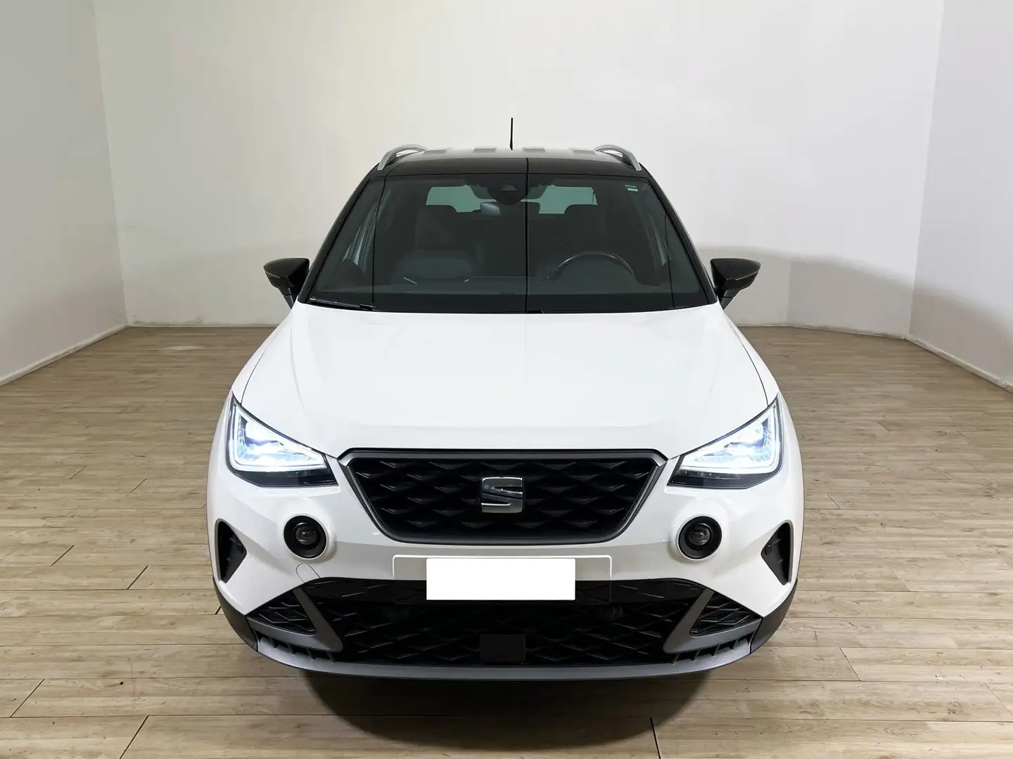 SEAT Arona Arona 1.0 TGI FR Bianco - 2