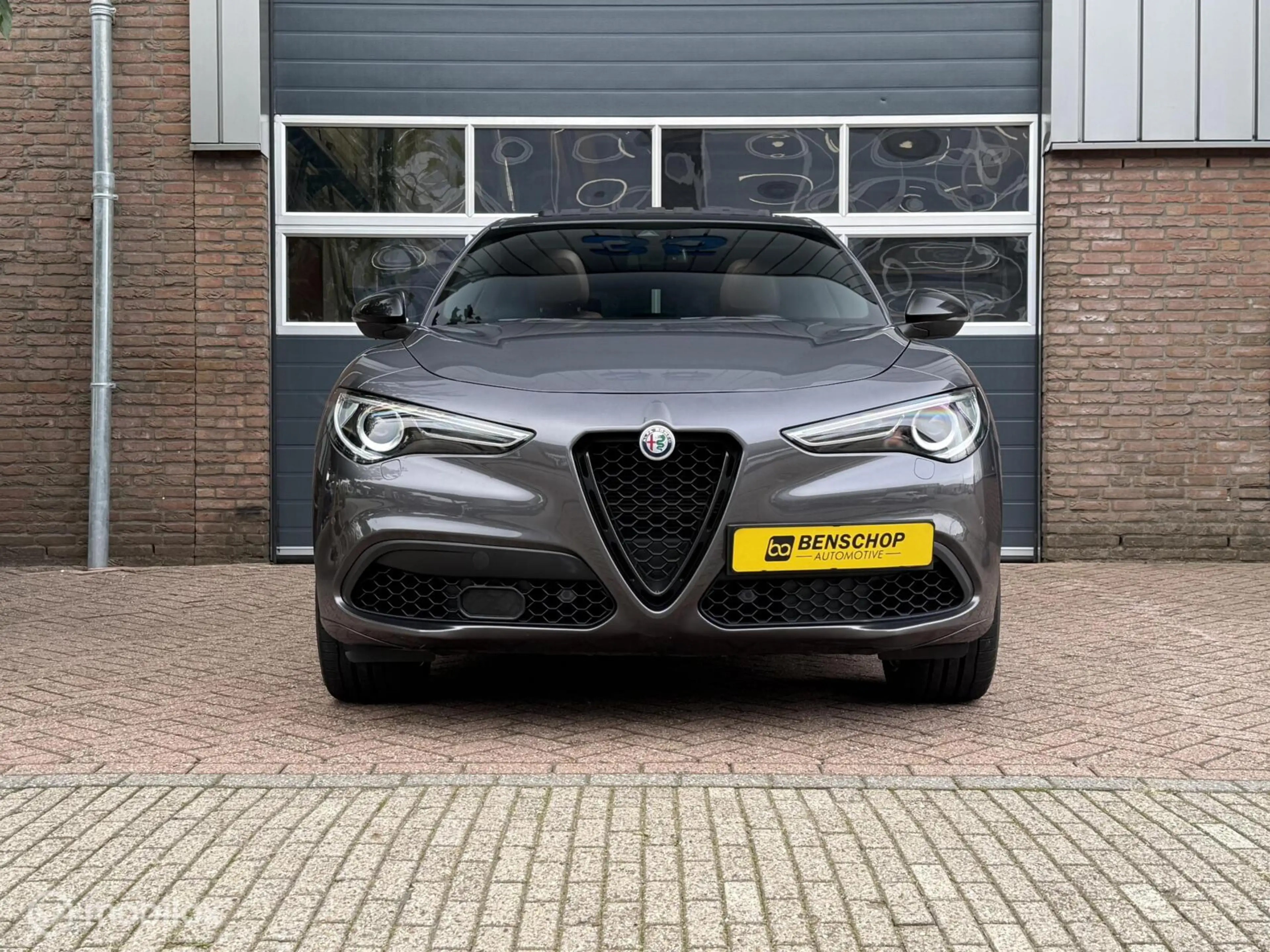Alfa Romeo Stelvio 2.0 T AWD Veloce Panodak Leer Navi Carplay Camera — photo 8