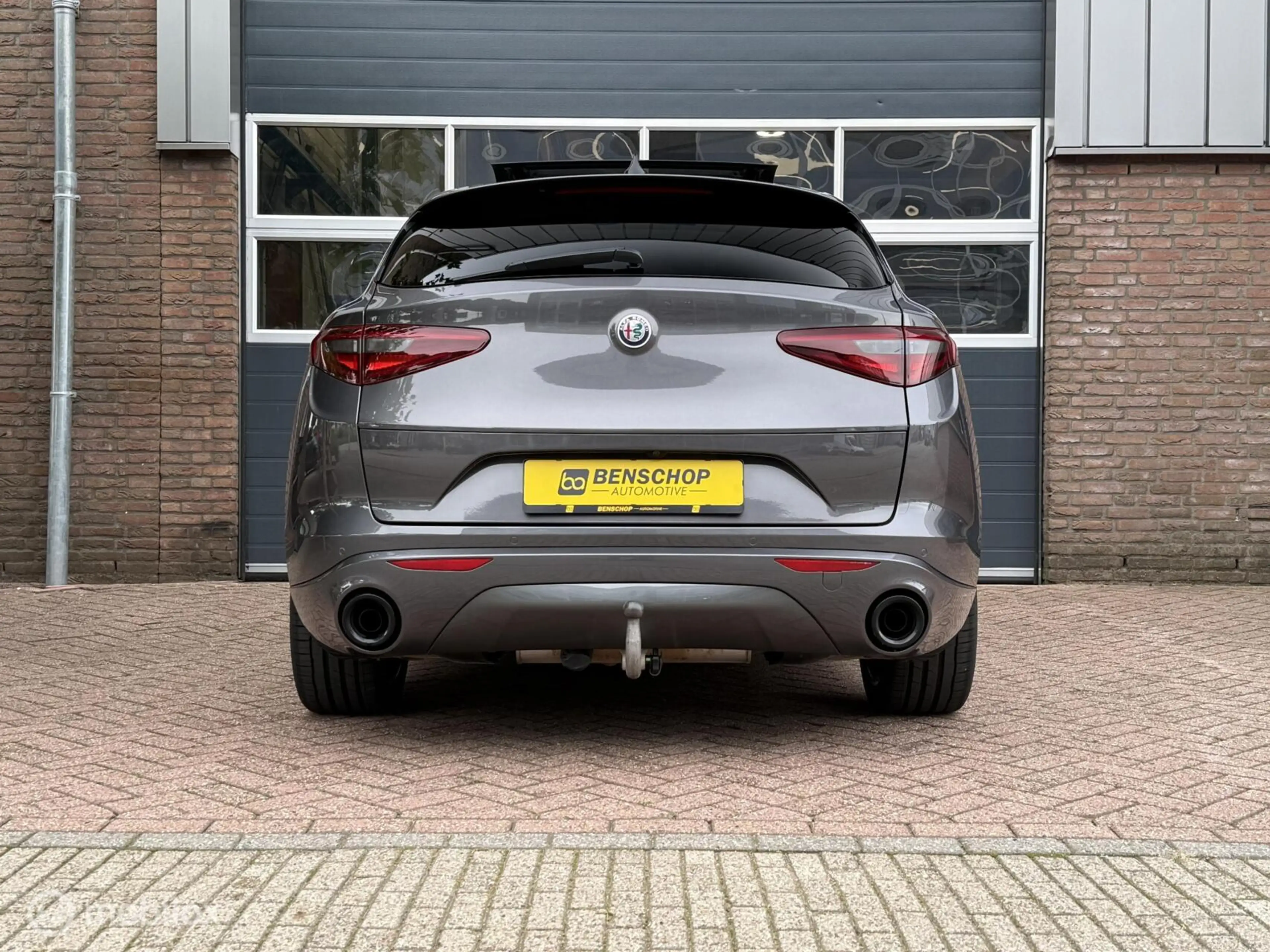 Alfa Romeo Stelvio 2.0 T AWD Veloce Panodak Leer Navi Carplay Camera — photo 9