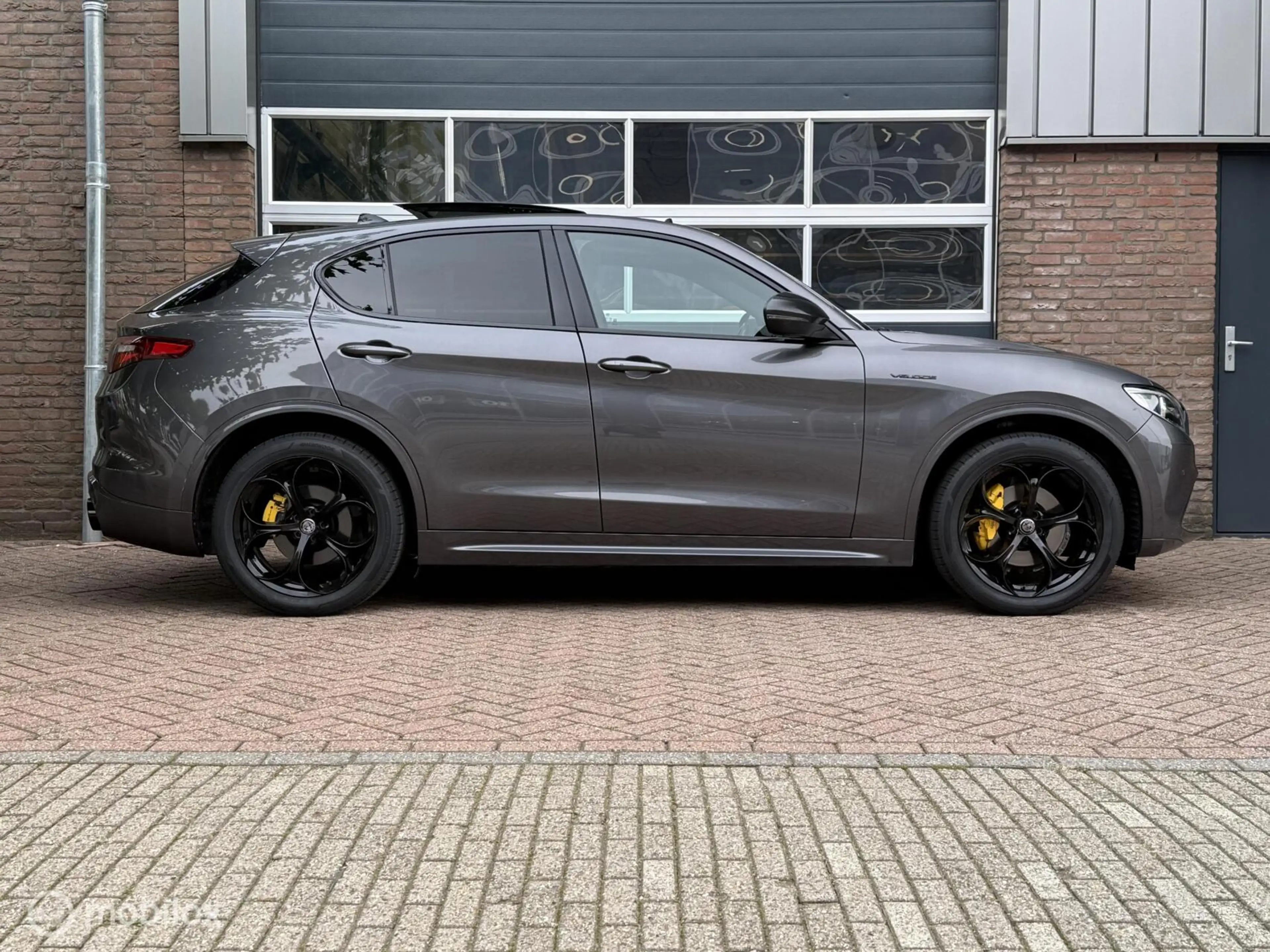 Alfa Romeo Stelvio 2.0 T AWD Veloce Panodak Leer Navi Carplay Camera — photo 10