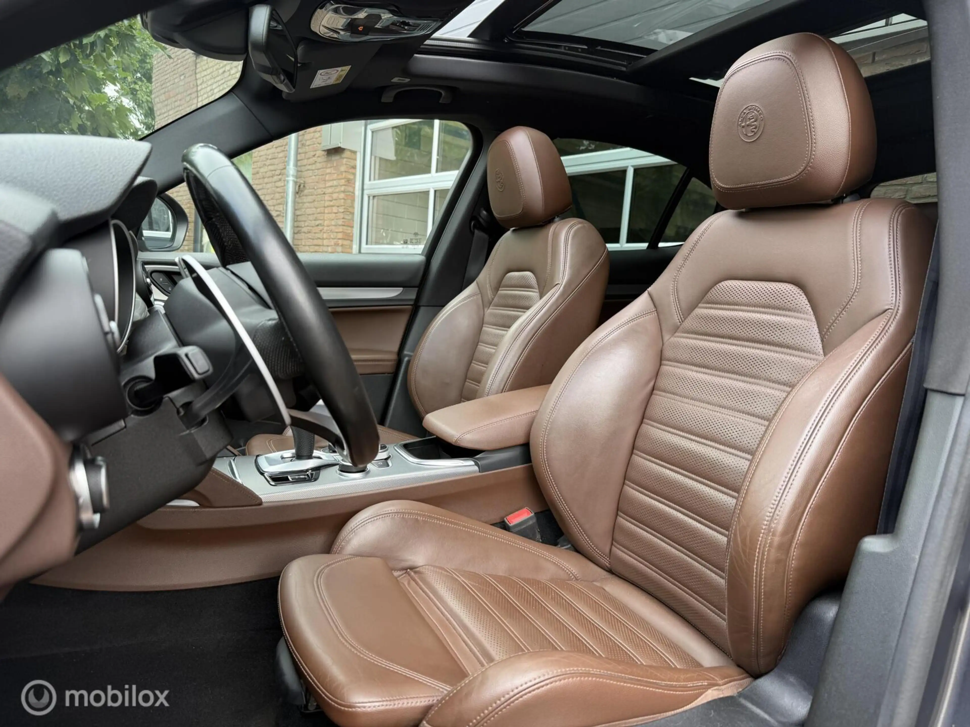 Alfa Romeo Stelvio 2.0 T AWD Veloce Panodak Leer Navi Carplay Camera — photo 3