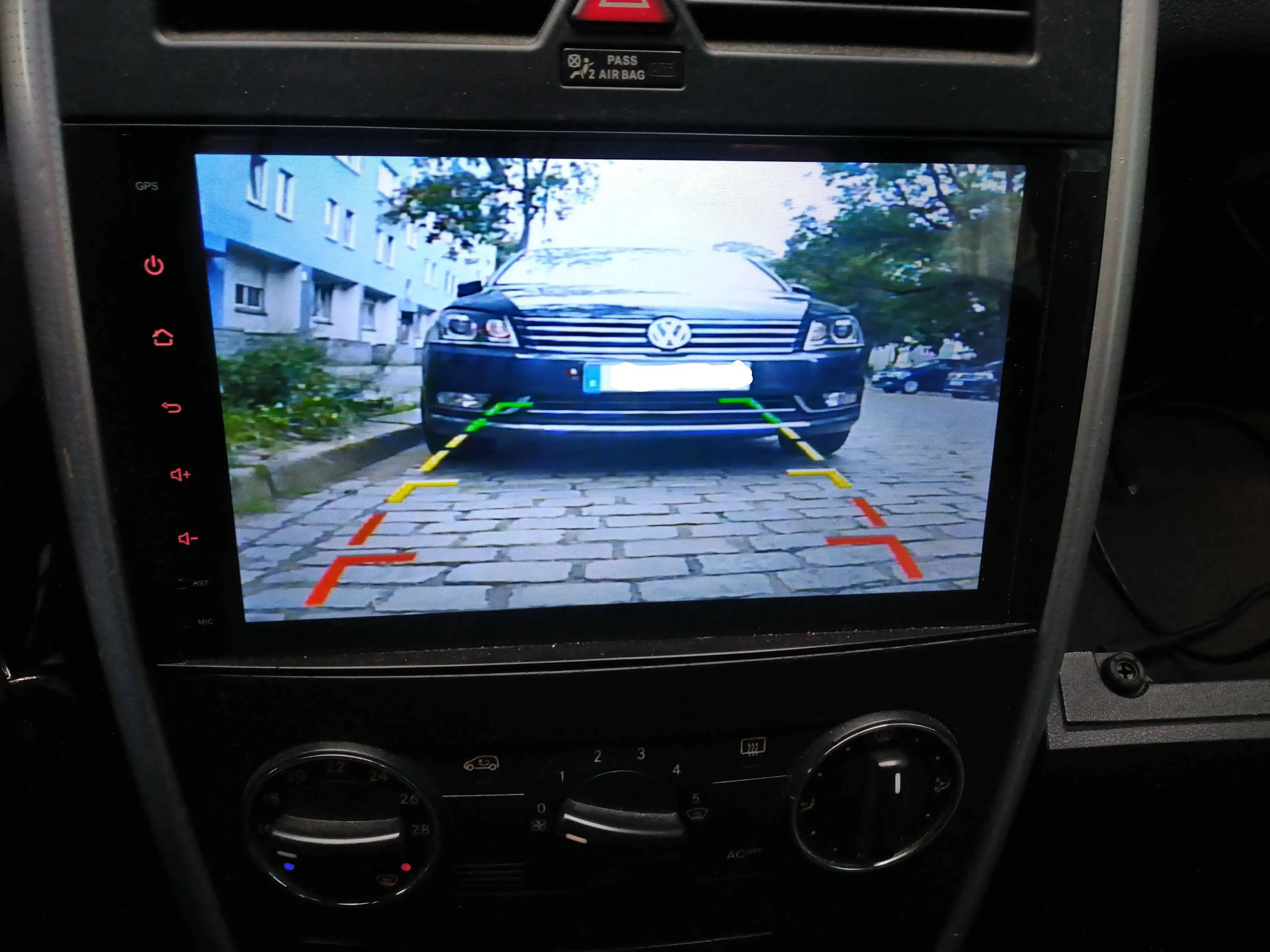 Mercedes-Benz B 180 B 180 +1Hd+Navi+SHZ+PDC+Temp+Blue+N.Tüv — photo 7