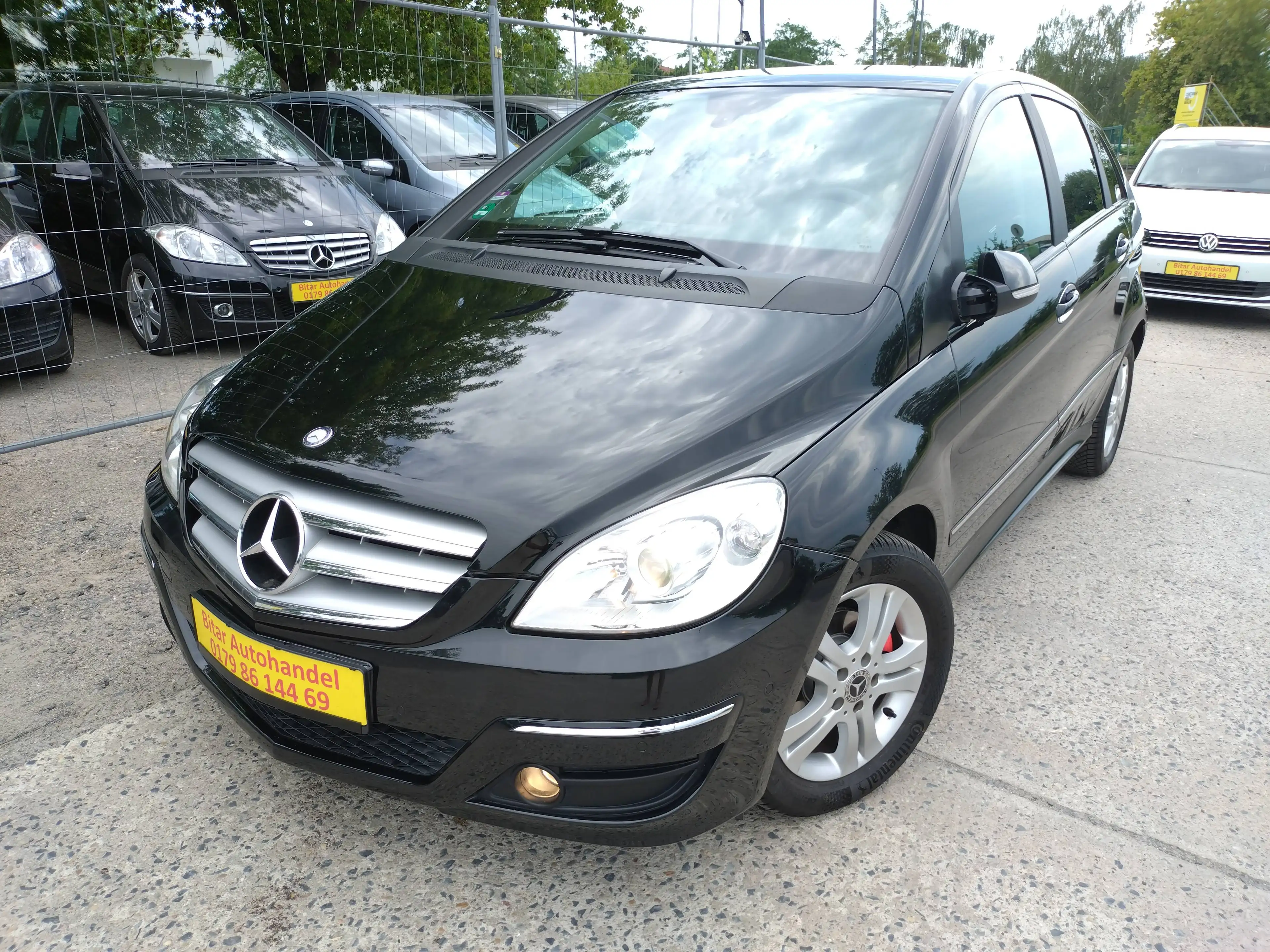 Mercedes-Benz B 180 B 180 +1Hd+Navi+SHZ+PDC+Temp+Blue+N.Tüv — photo 2