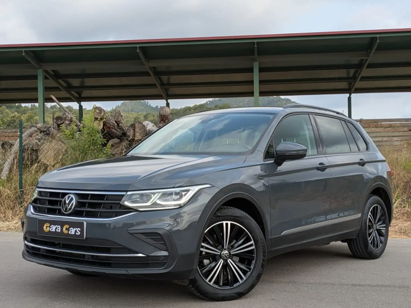 Volkswagen Tiguan 2.0TDI Life DSG 110kW Gris - 1