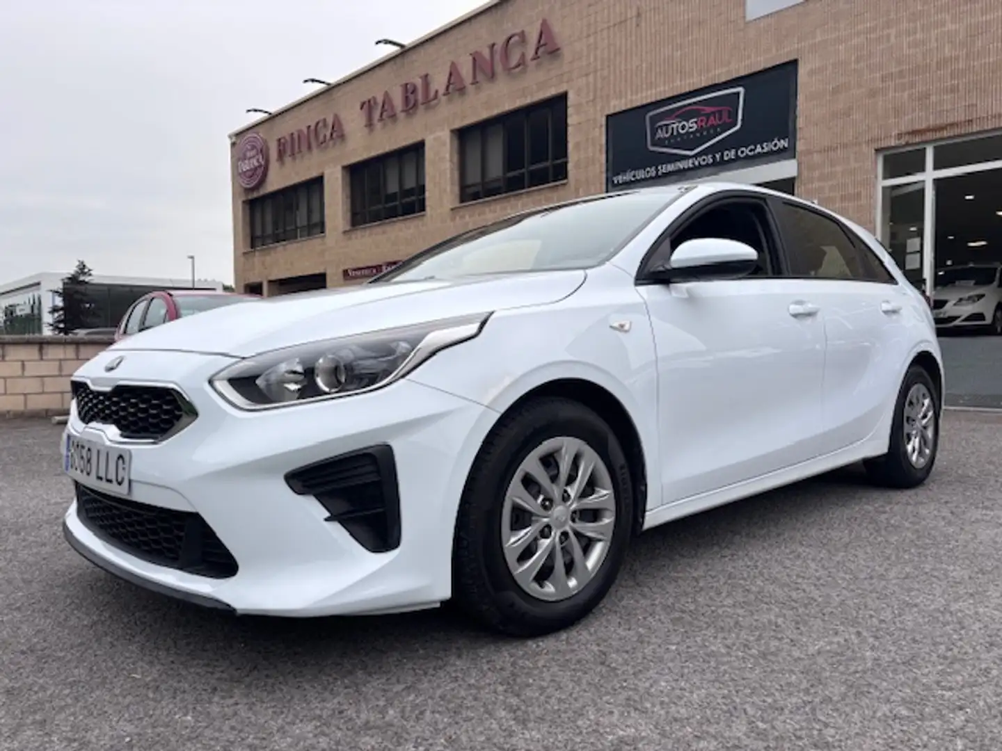 Kia Ceed / cee'd 1.0 T-GDI Eco-Dynamics Business 120 Blanco - 1