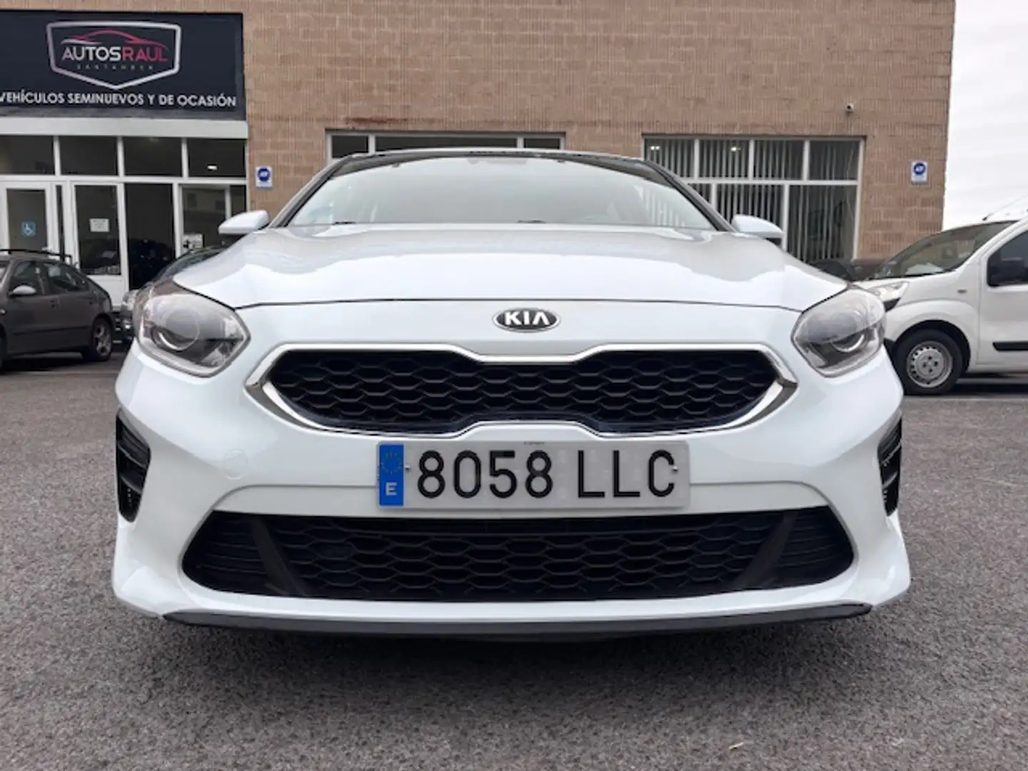 Kia Ceed / cee'd 1.0 T-GDI Eco-Dynamics Business 120 Blanco - 2