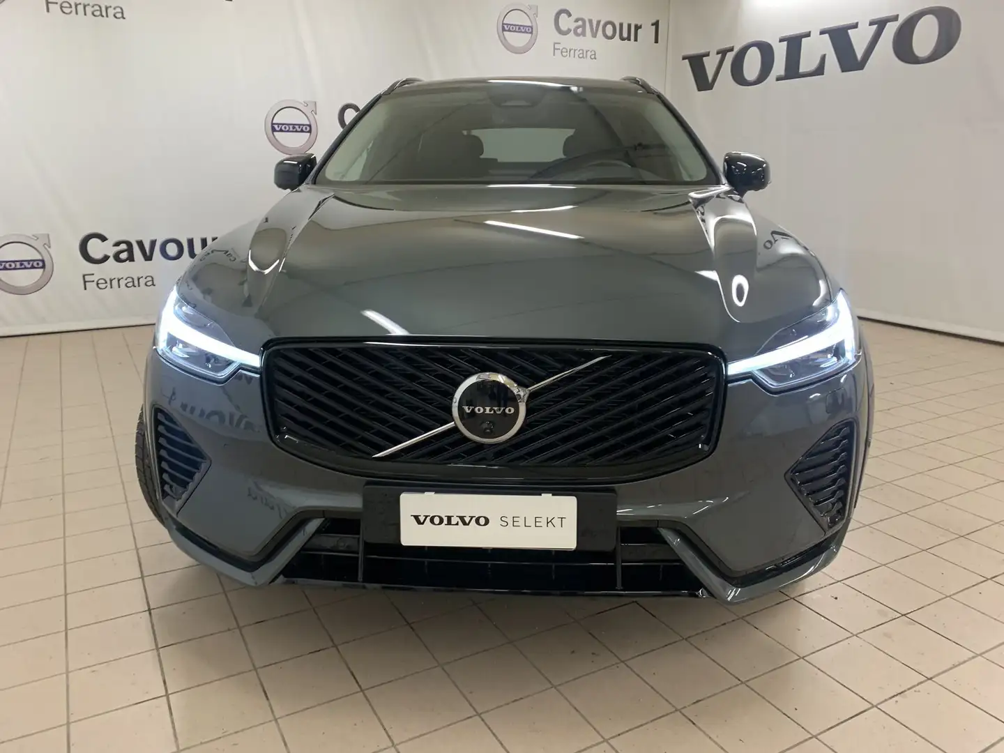 Volvo XC60 XC60 T6 Plug-in hybrid AWD automatico Ultra Dark Grün - 2