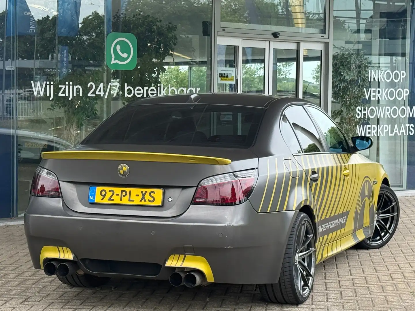BMW 520 5-serie 520i Aut Executive Speciaal Uitlaatsysteem Gris - 2