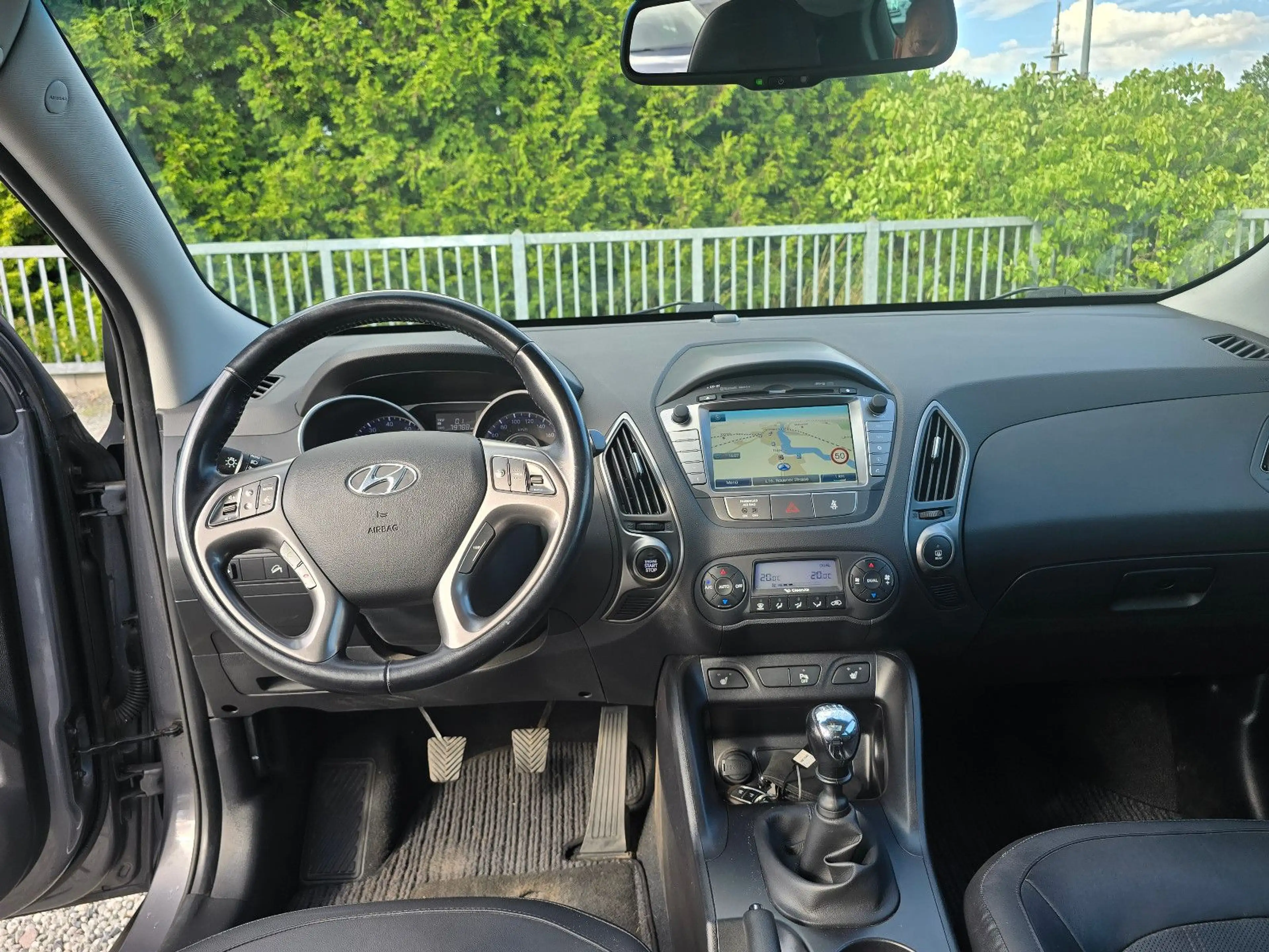 Hyundai iX35 Trend 2WD TÜV NEU — photo 14