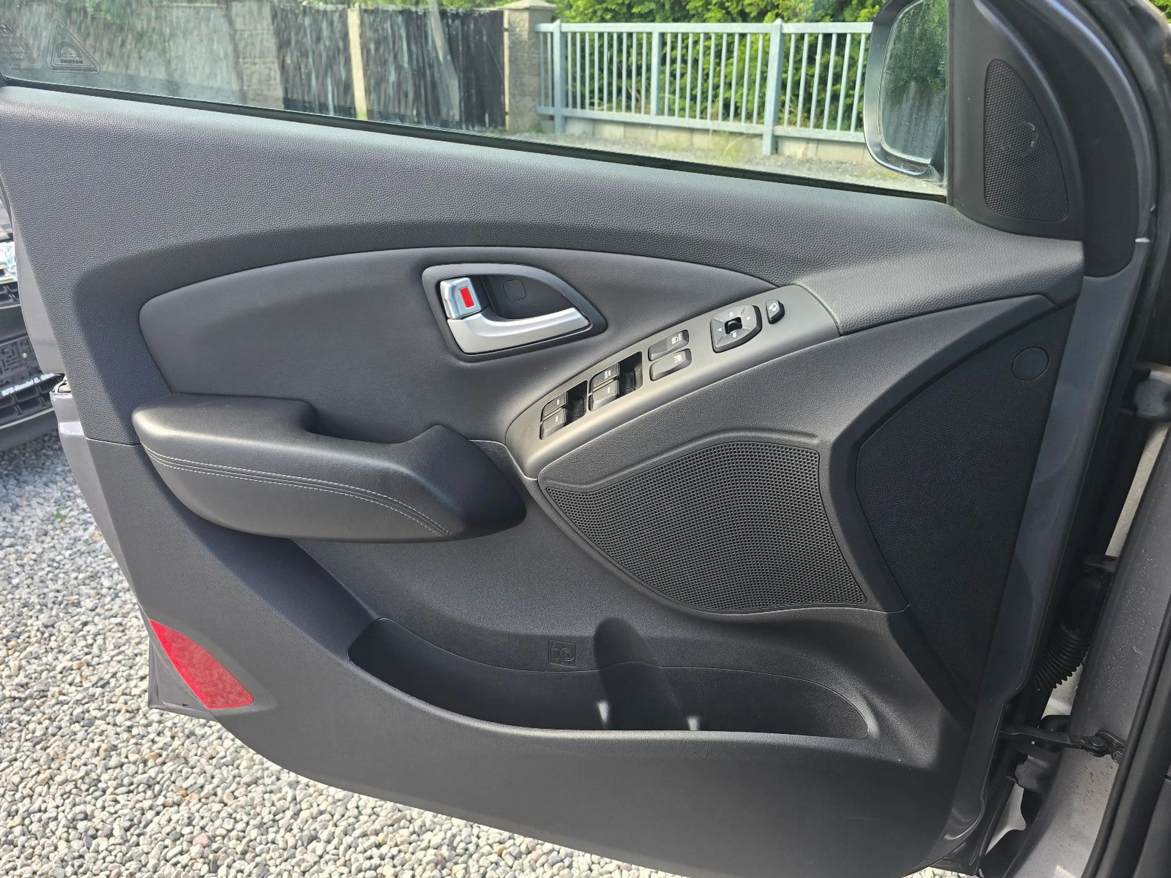 Hyundai iX35 Trend 2WD TÜV NEU — photo 18