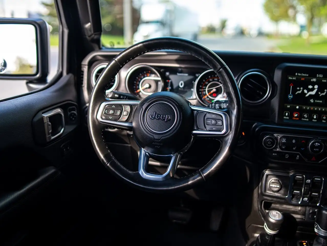 Jeep Wrangler снимка Jeep Wrangler