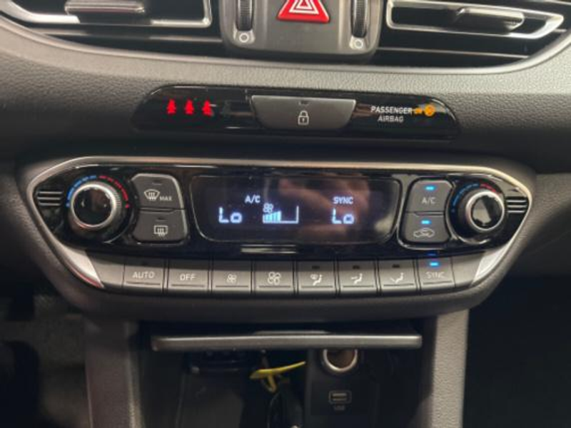 Hyundai i30 1.0 T-GDI i-Motion — photo 8