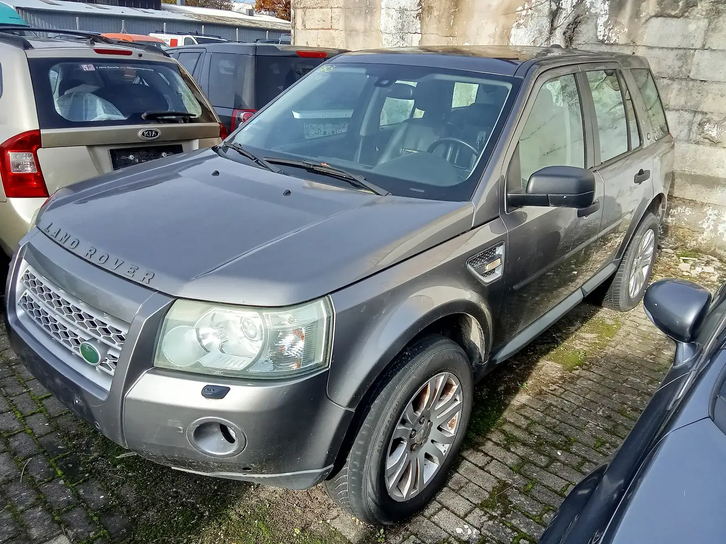 Land Rover Freelander HSE TD4 Grau - 1