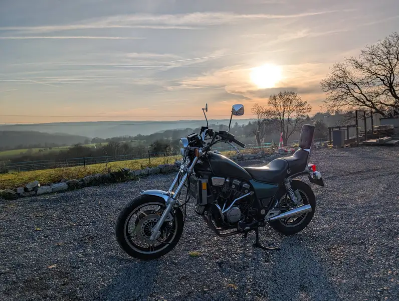 Honda VF 750 - foto 8