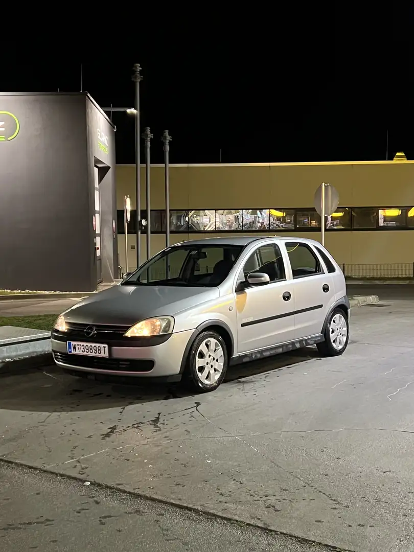 Opel Corsa 1.7 DTI 16V Sport - 1