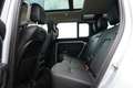 Land Rover Defender 110 2.0 P400e 110 X-Dynamic SE 400pk Panoramadak/S Zilver - thumbnail 23