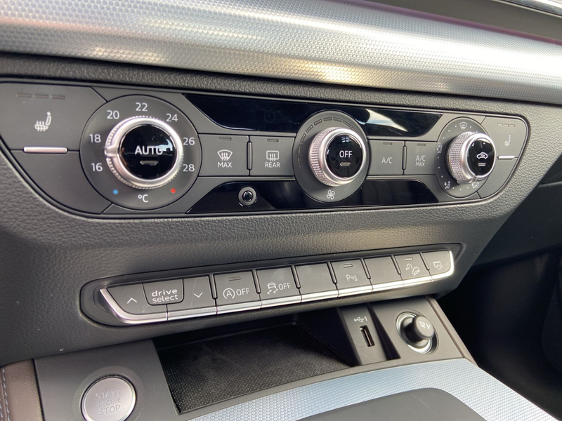 Audi Q5 35 TDI advanced *NAVI*LEDER*KAMERA*LED* — photo 17